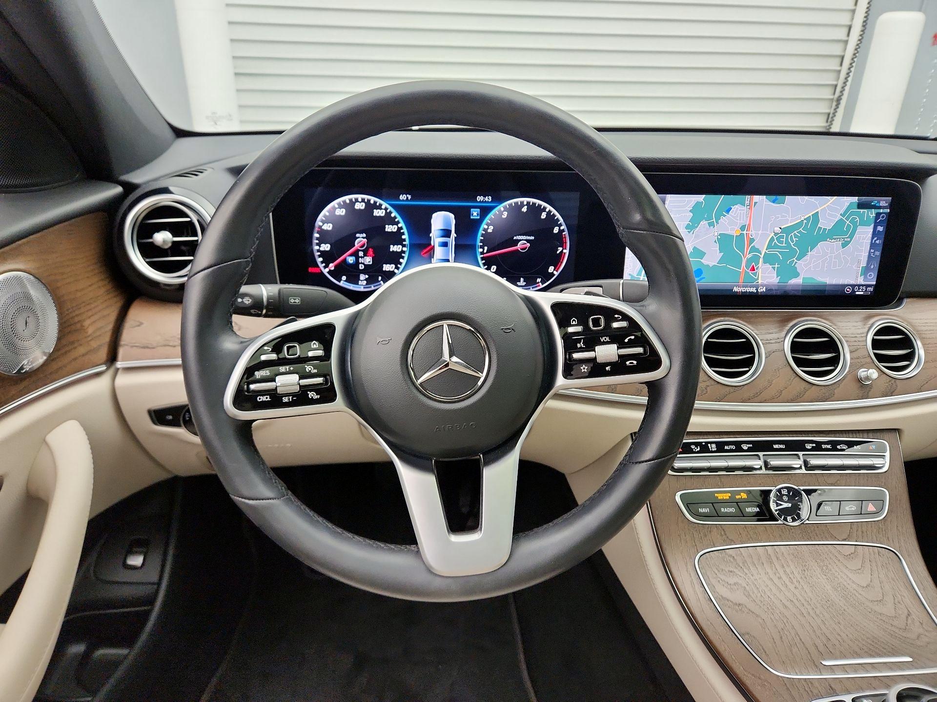Thumbnail: 2020 Mercedes-Benz E-Class - 10