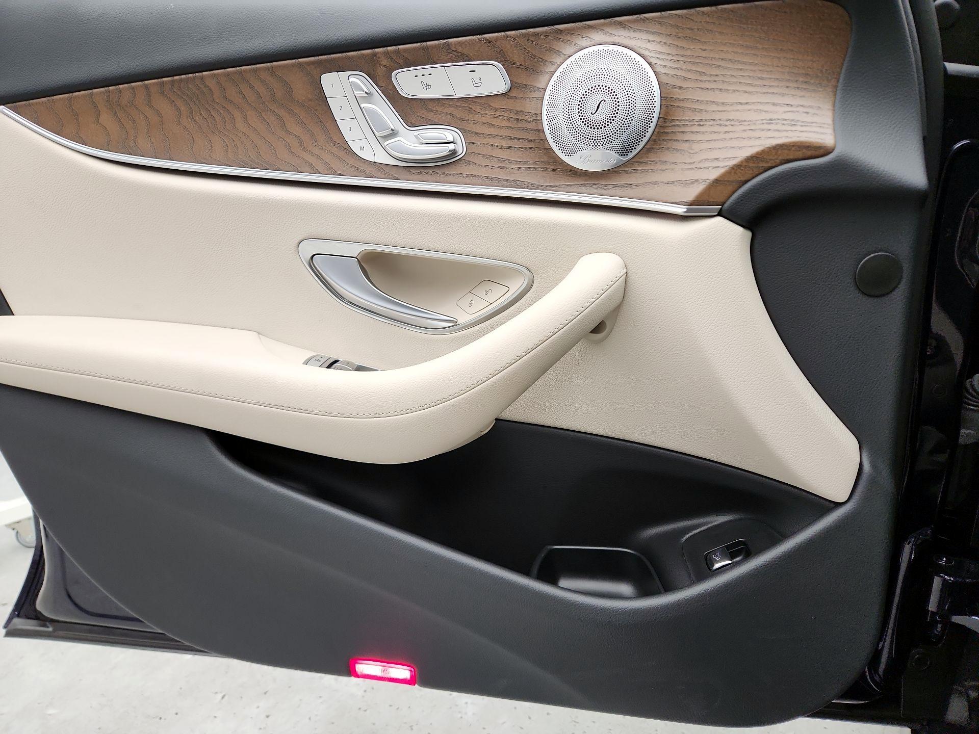 Thumbnail: 2020 Mercedes-Benz E-Class - 12