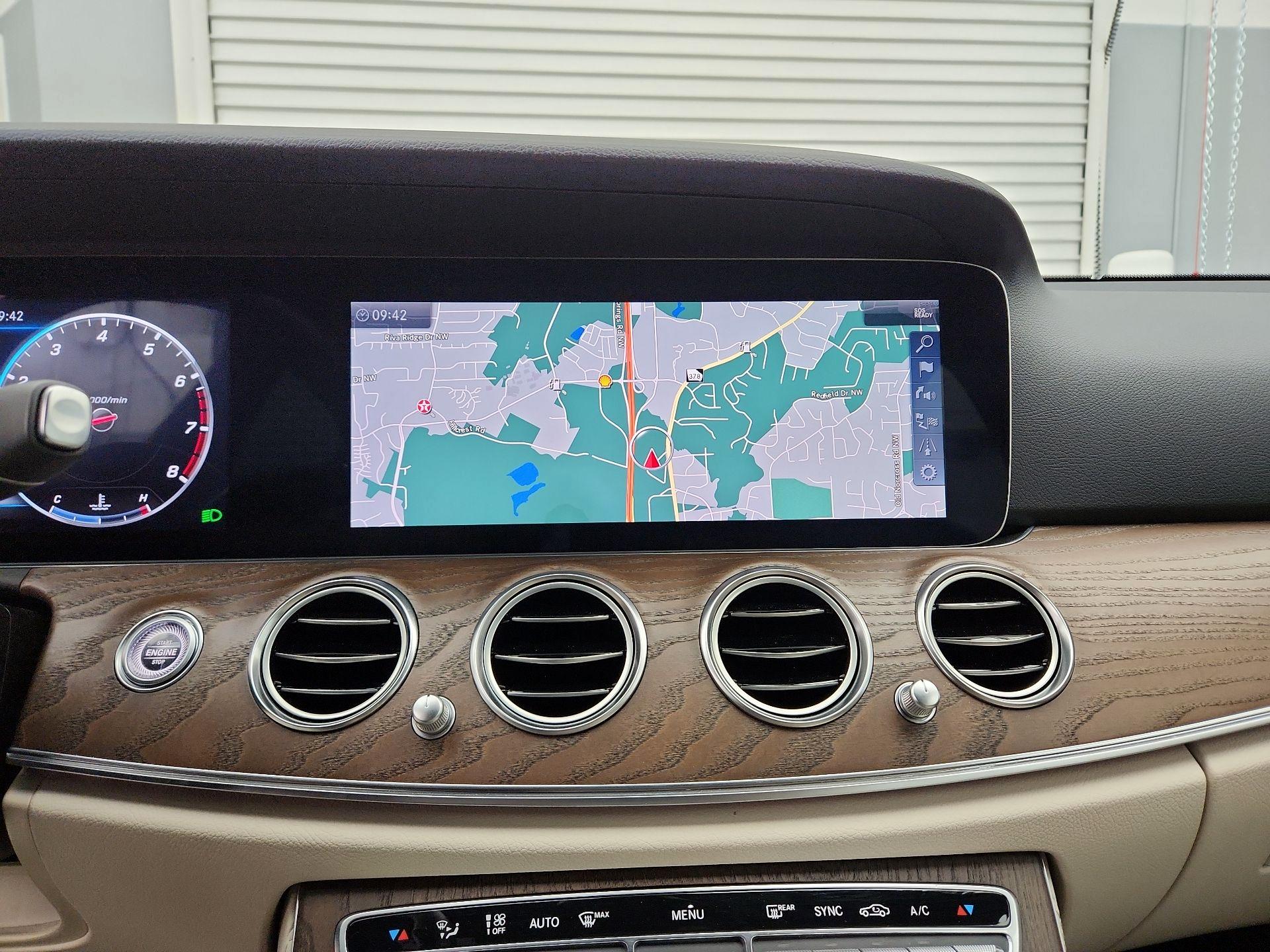 Thumbnail: 2020 Mercedes-Benz E-Class - 14