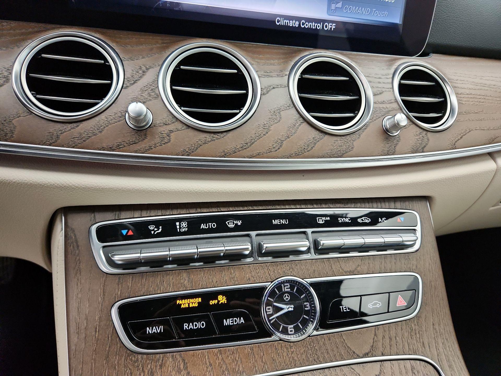 Thumbnail: 2020 Mercedes-Benz E-Class - 17