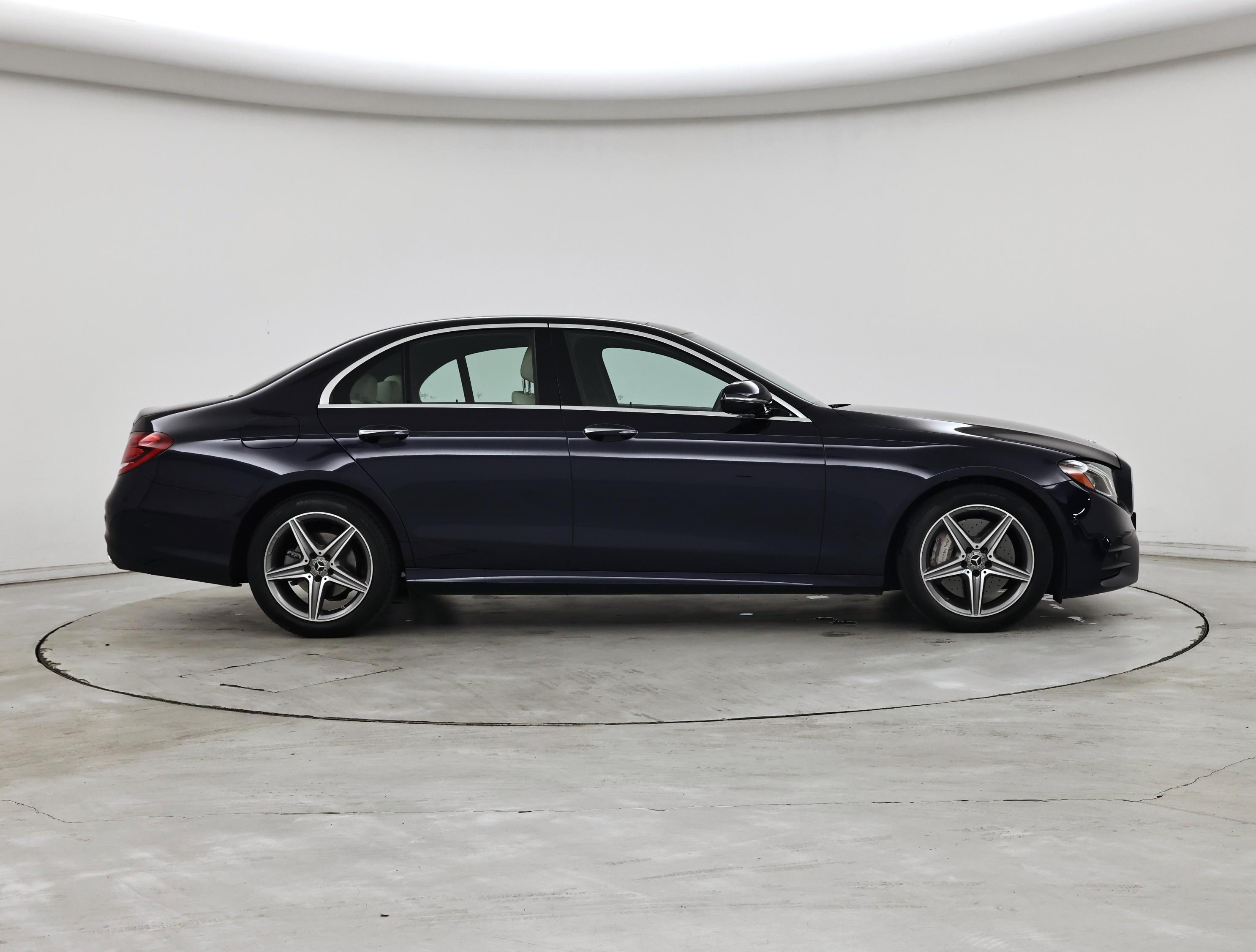 Thumbnail: 2020 Mercedes-Benz E-Class - 7