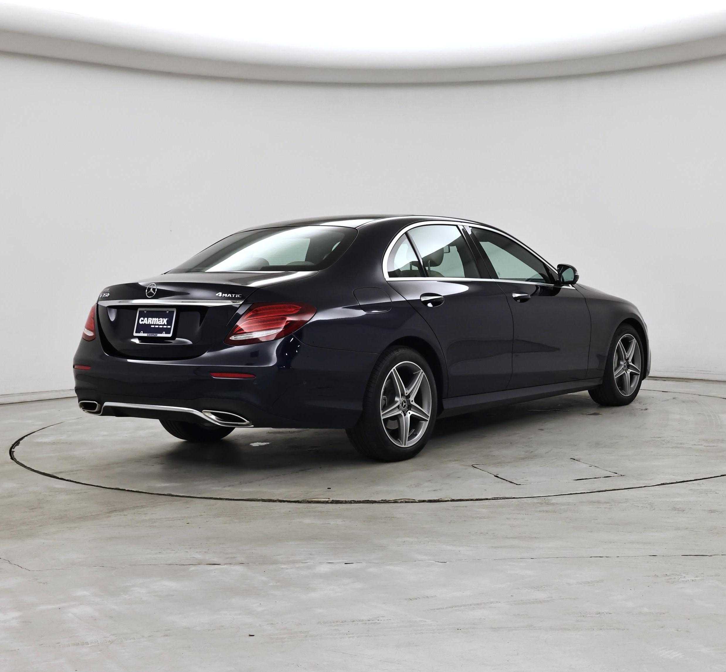 Thumbnail: 2020 Mercedes-Benz E-Class - 8