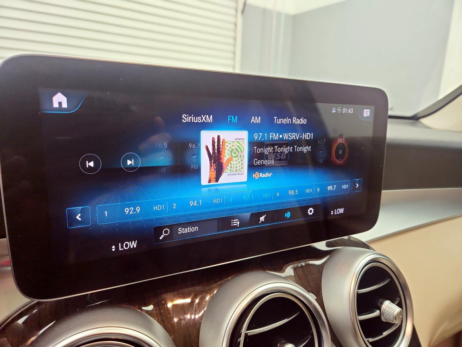 Thumbnail: 2022 Mercedes-Benz GLC - 15