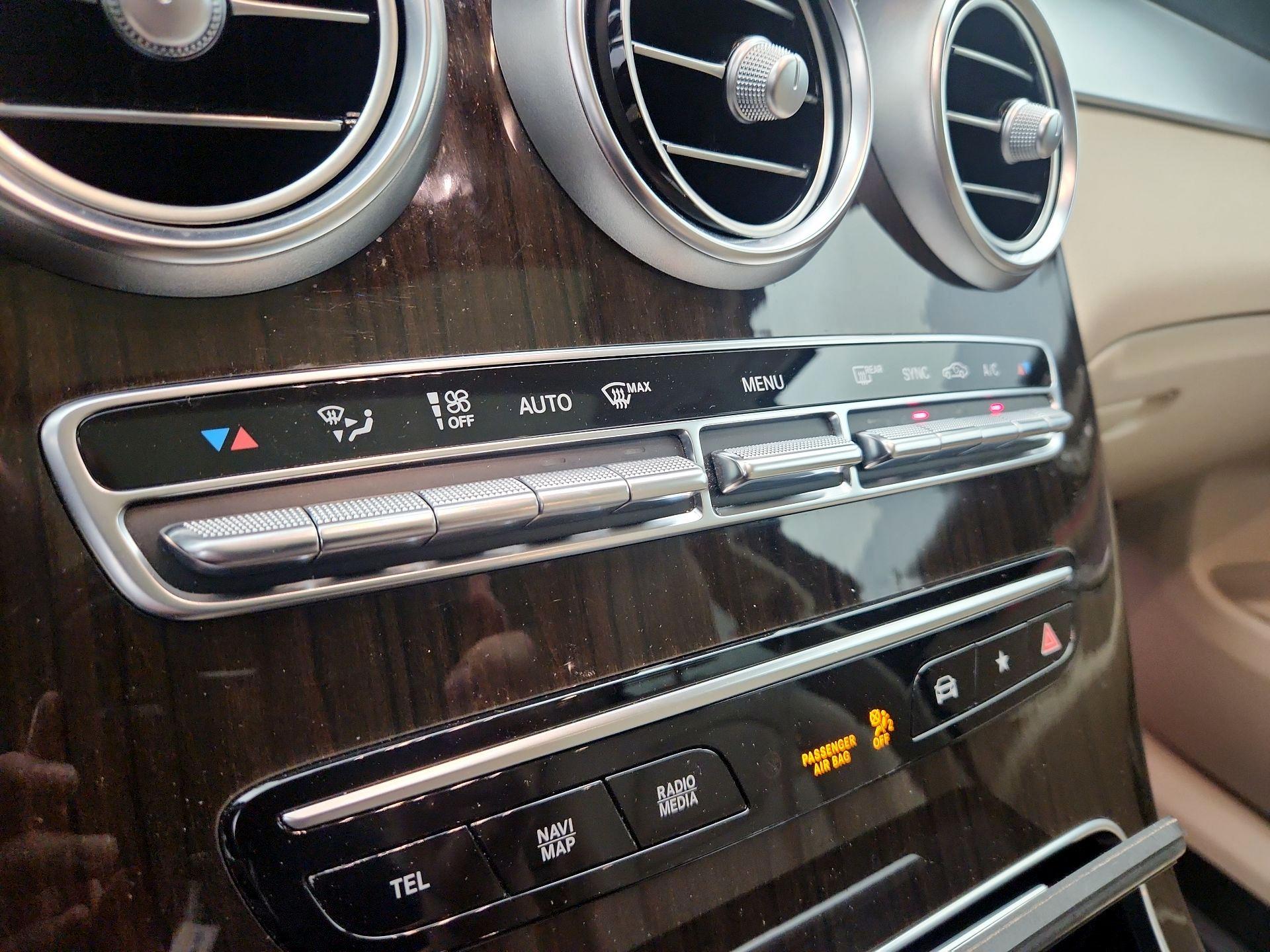 Thumbnail: 2022 Mercedes-Benz GLC - 16