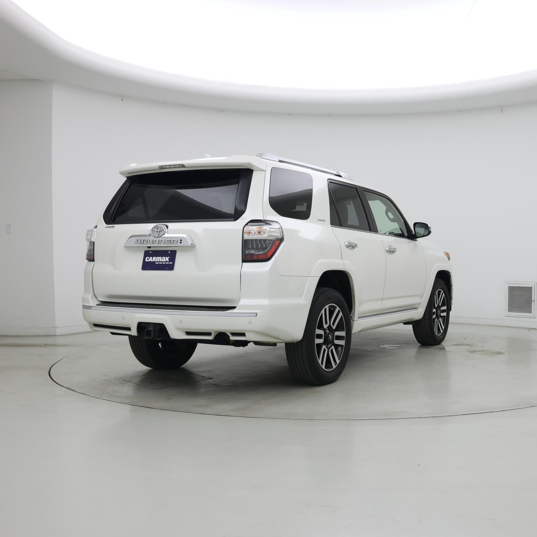 Thumbnail: 2019 Toyota 4Runner - 8