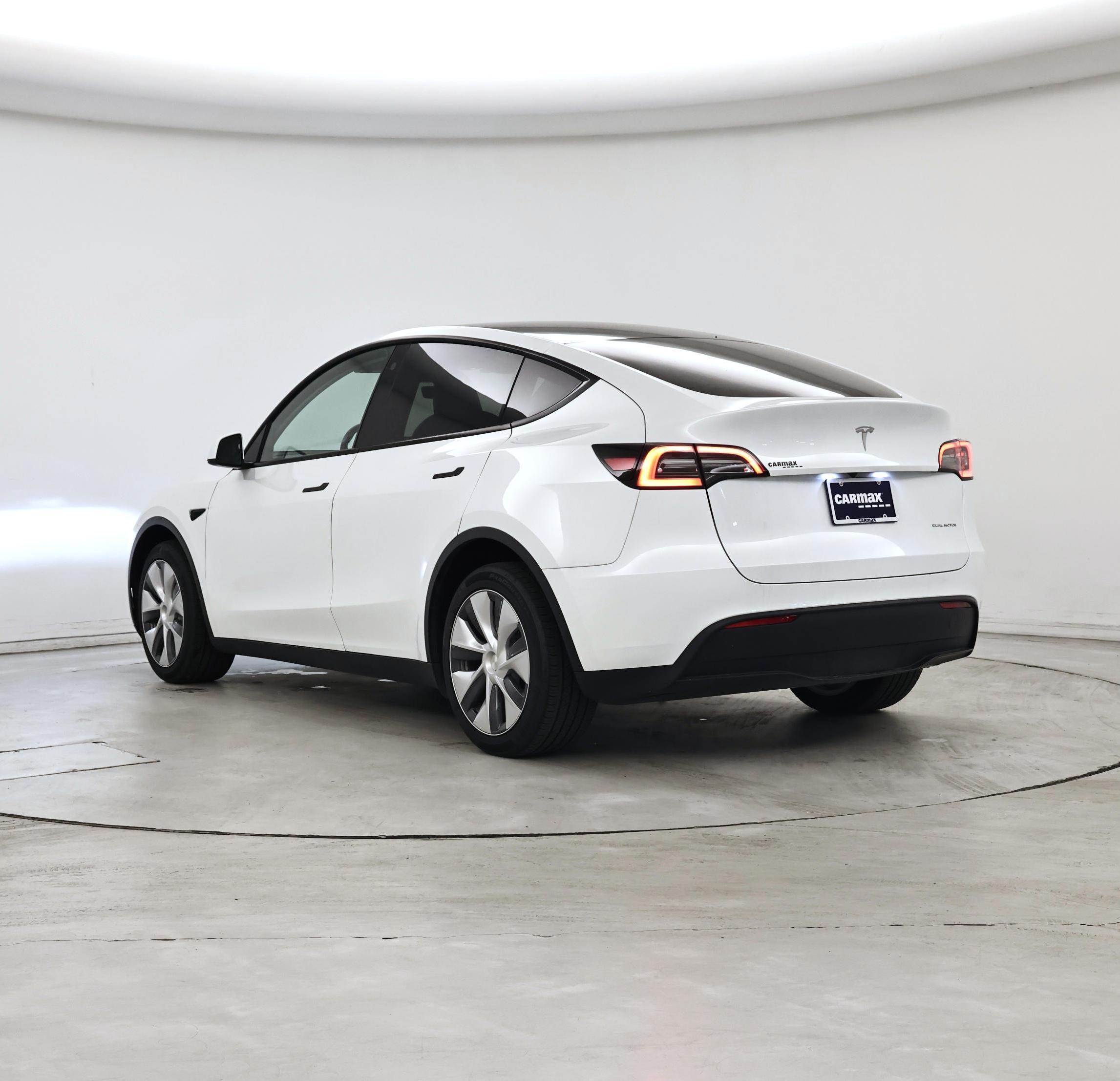Thumbnail: 2023 Tesla Model Y - 2