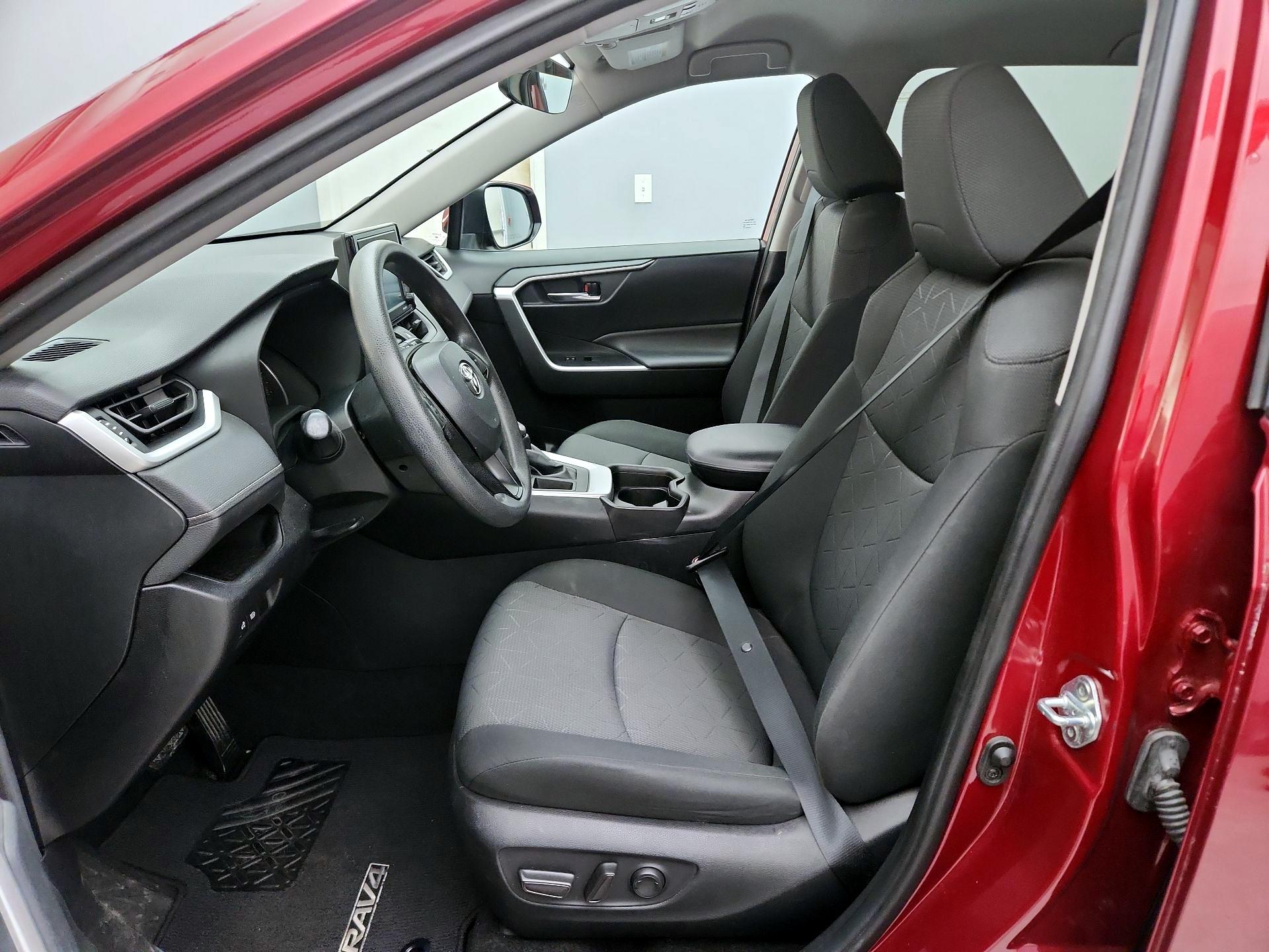 Thumbnail: 2021 Toyota RAV4 - 11