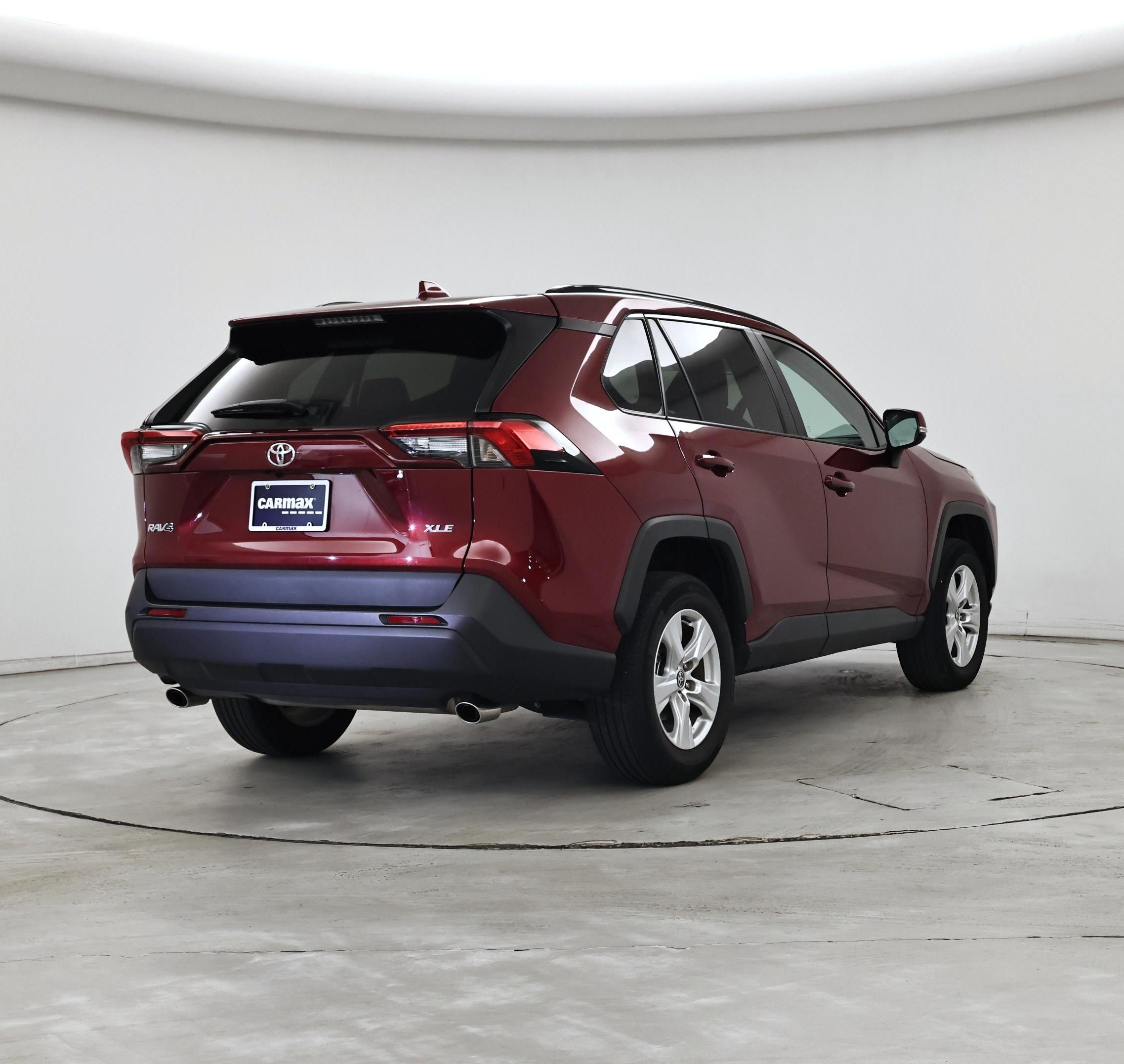 Thumbnail: 2021 Toyota RAV4 - 8