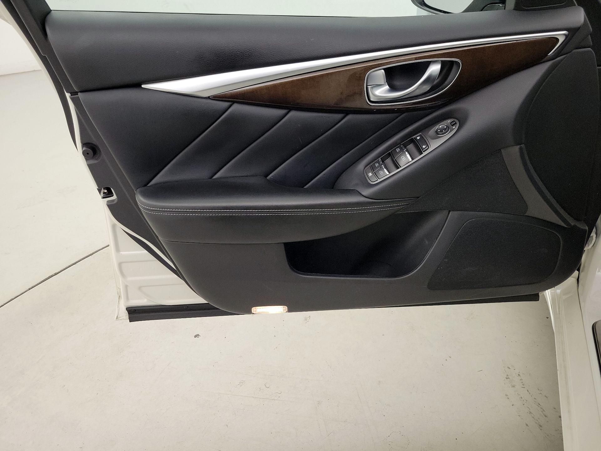 Thumbnail: 2019 INFINITI Q50 - 12