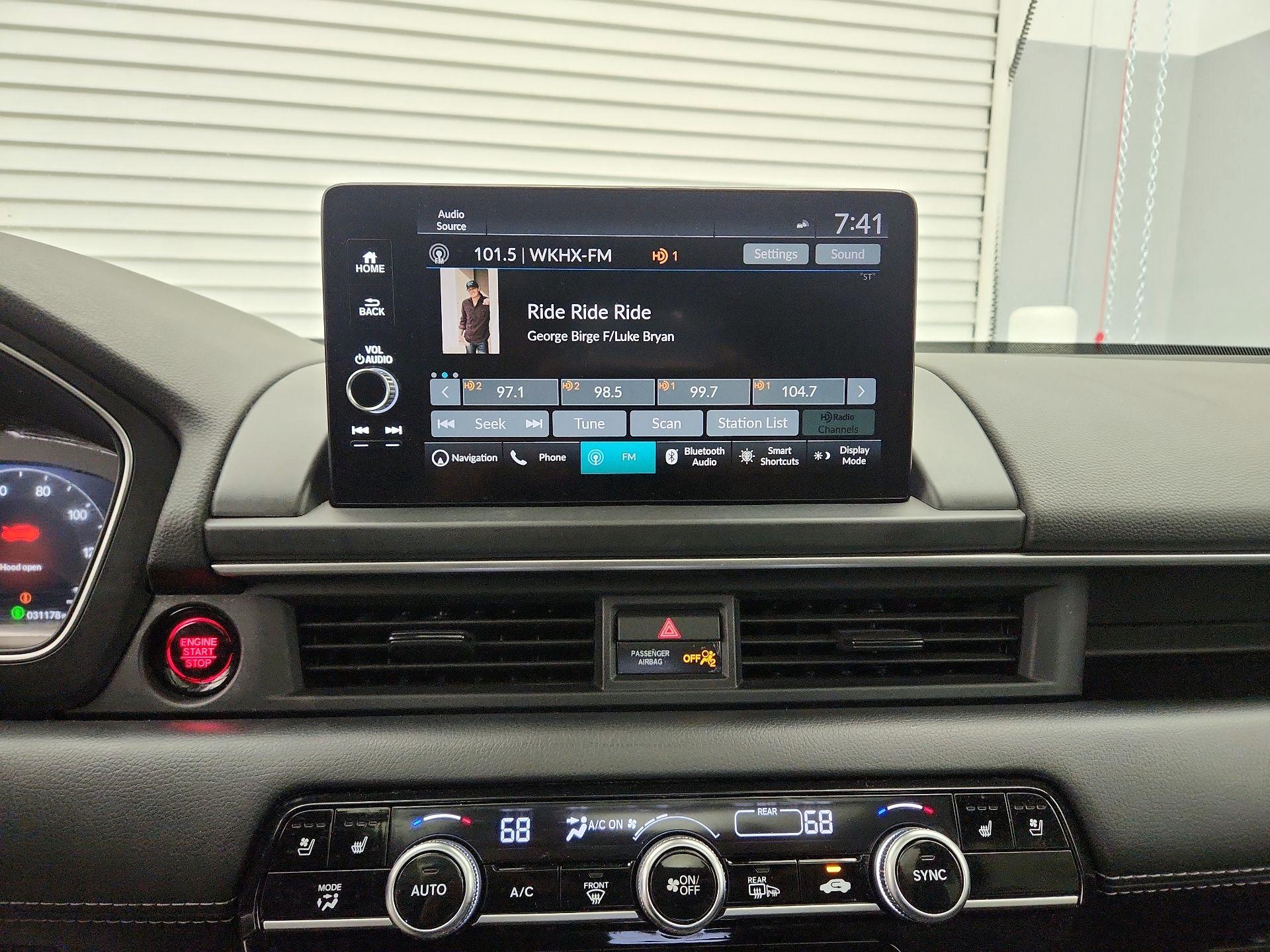 Thumbnail: 2023 Honda Pilot - 15