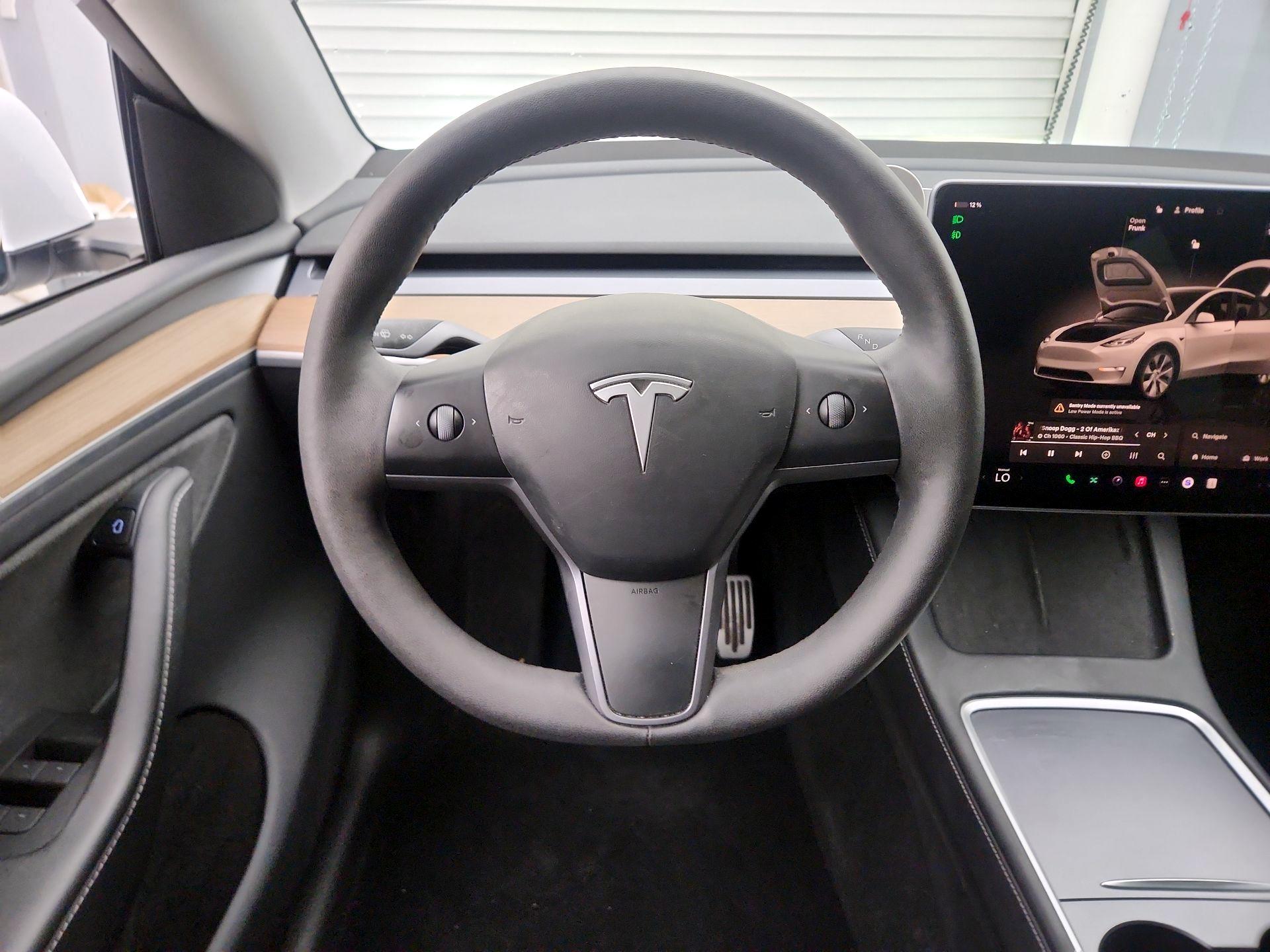 Thumbnail: 2023 Tesla Model Y - 10