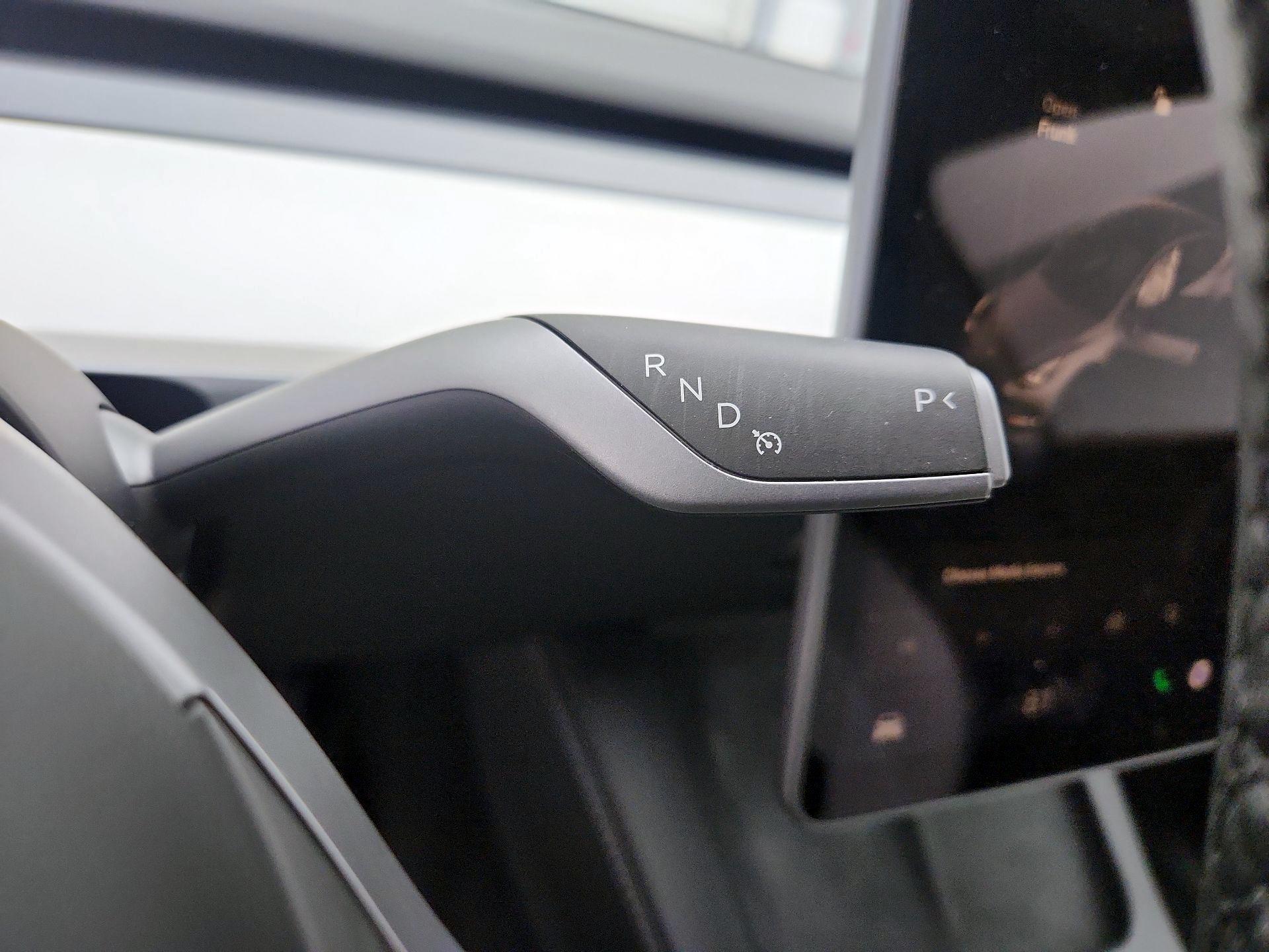 Thumbnail: 2025 Tesla Model Y - 17