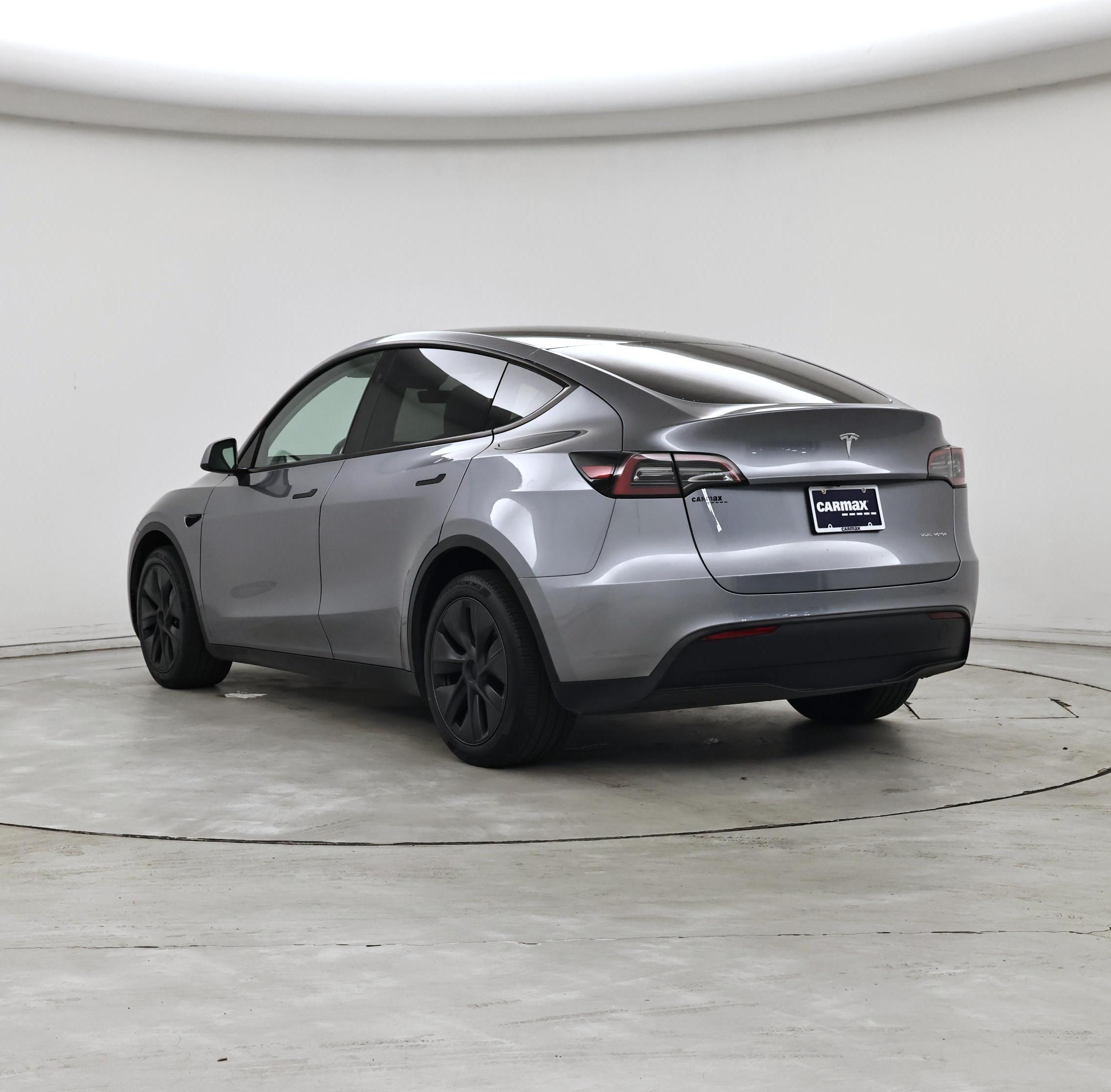 Thumbnail: 2025 Tesla Model Y - 2