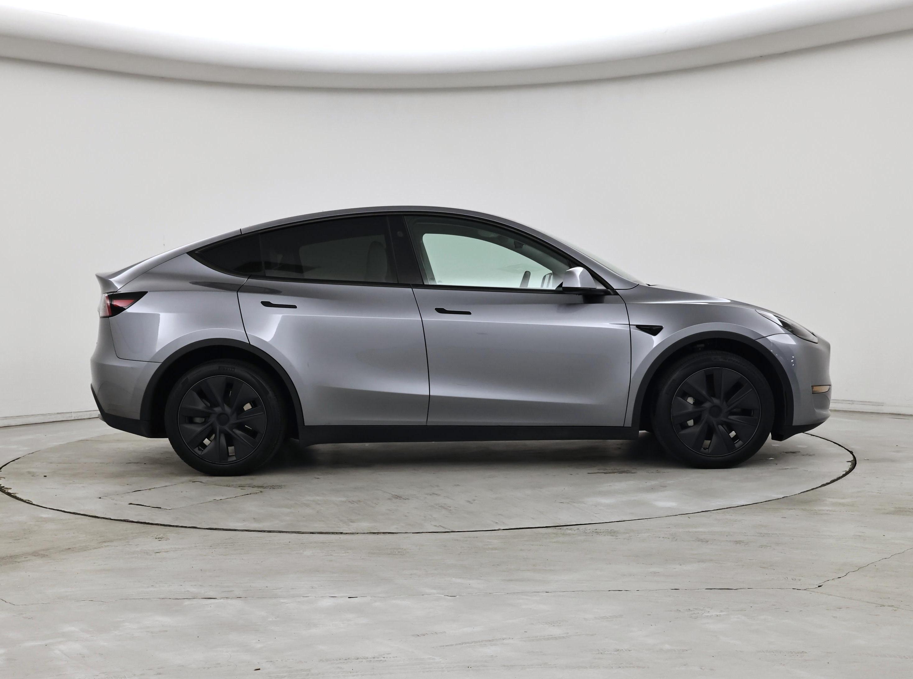 Thumbnail: 2025 Tesla Model Y - 7