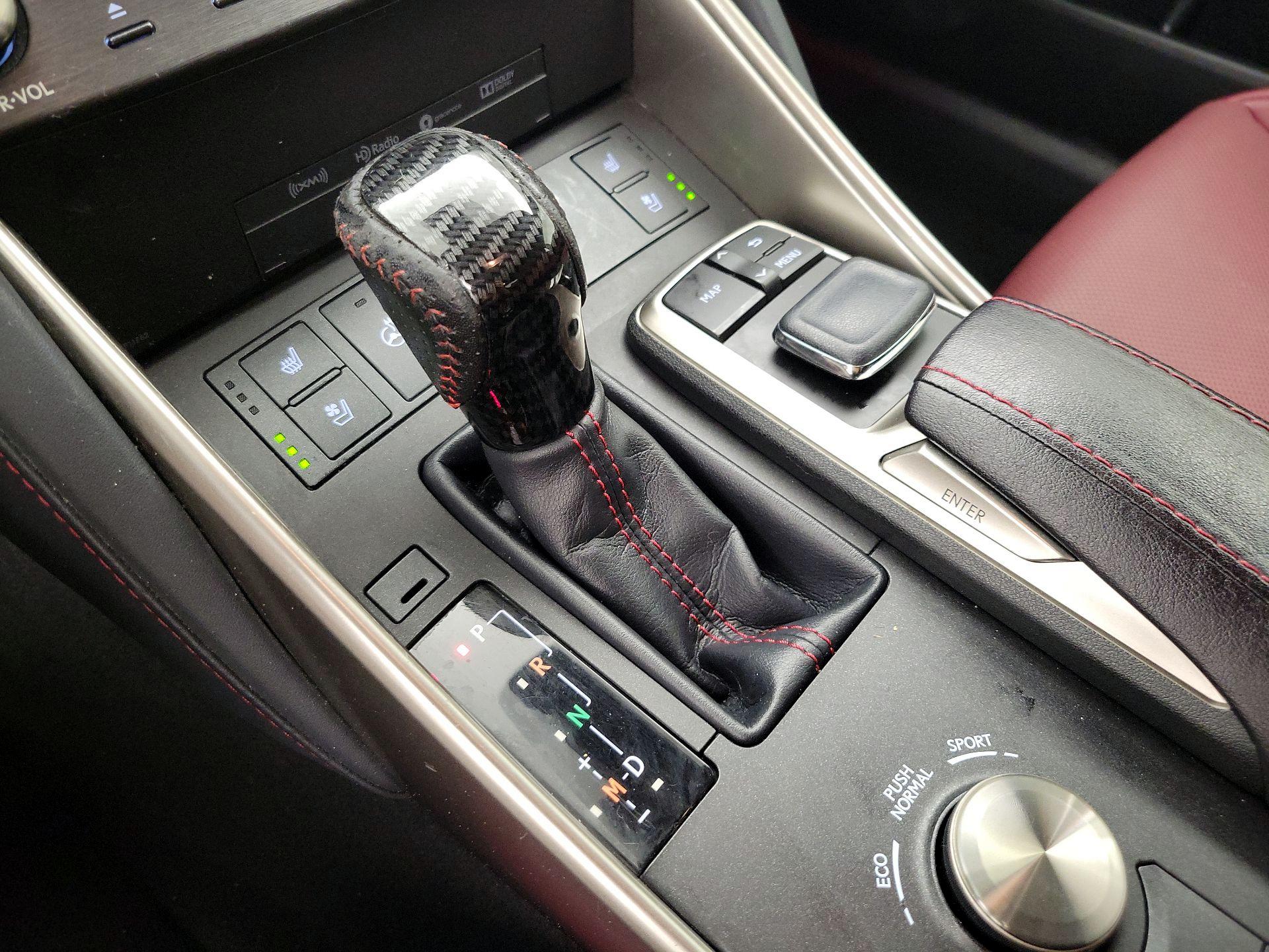 Thumbnail: 2019 Lexus IS - 17