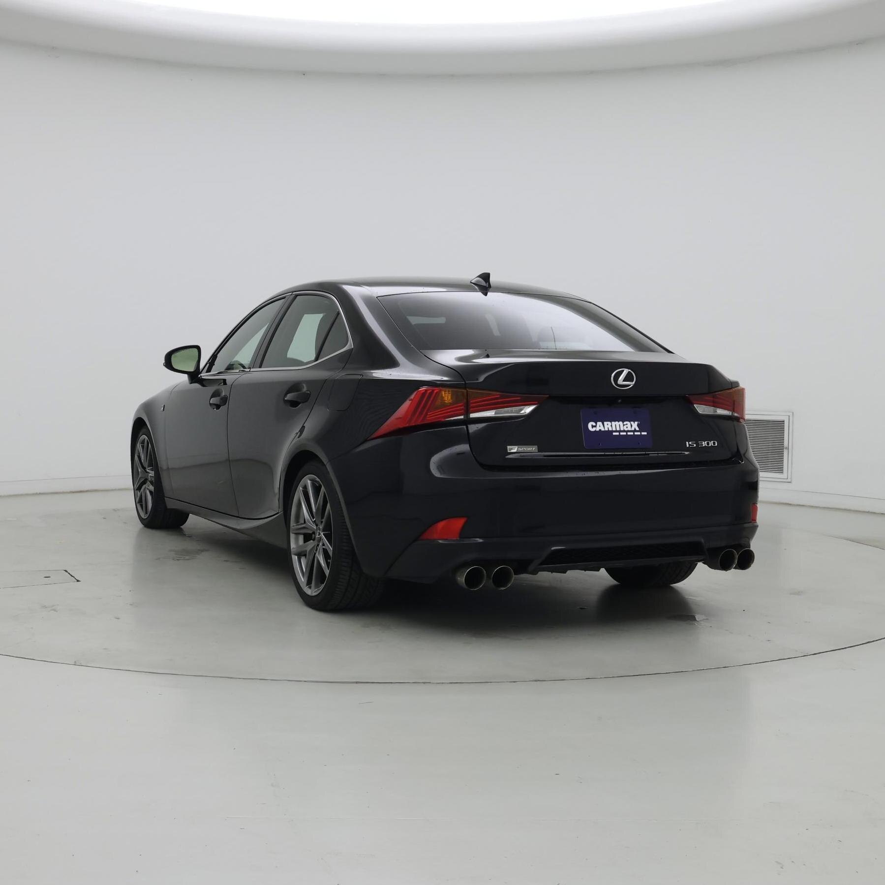 Thumbnail: 2019 Lexus IS - 2