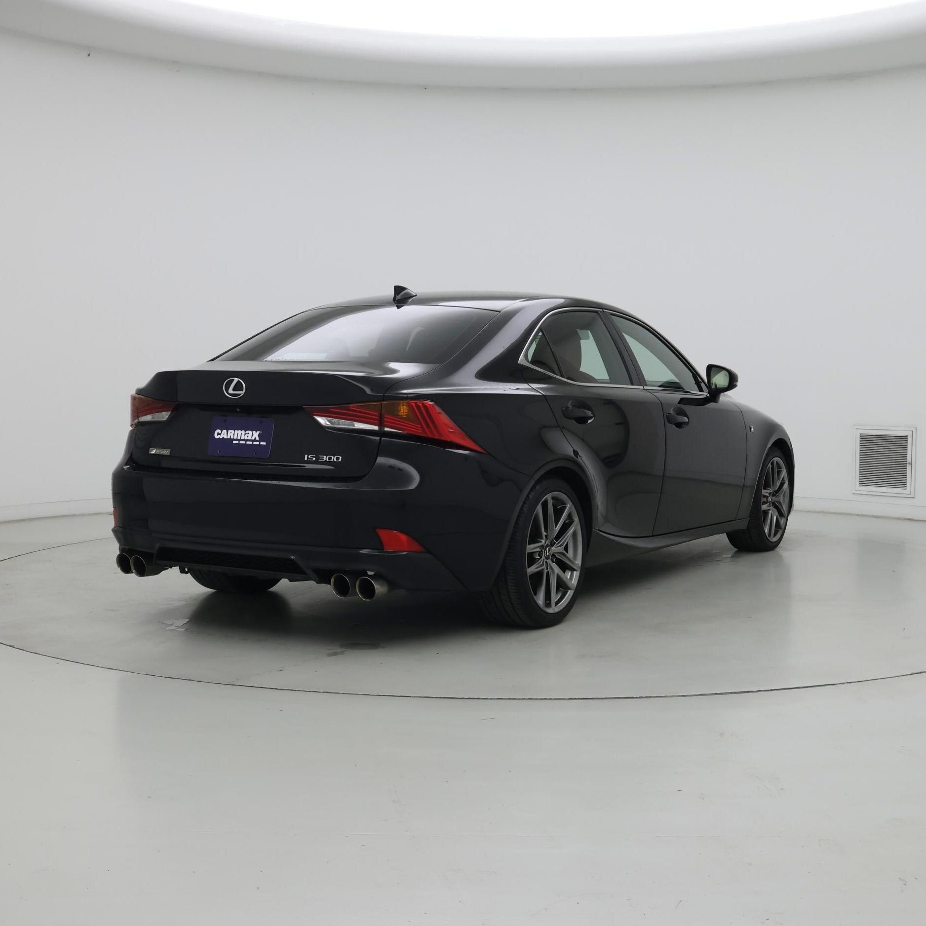 Thumbnail: 2019 Lexus IS - 8