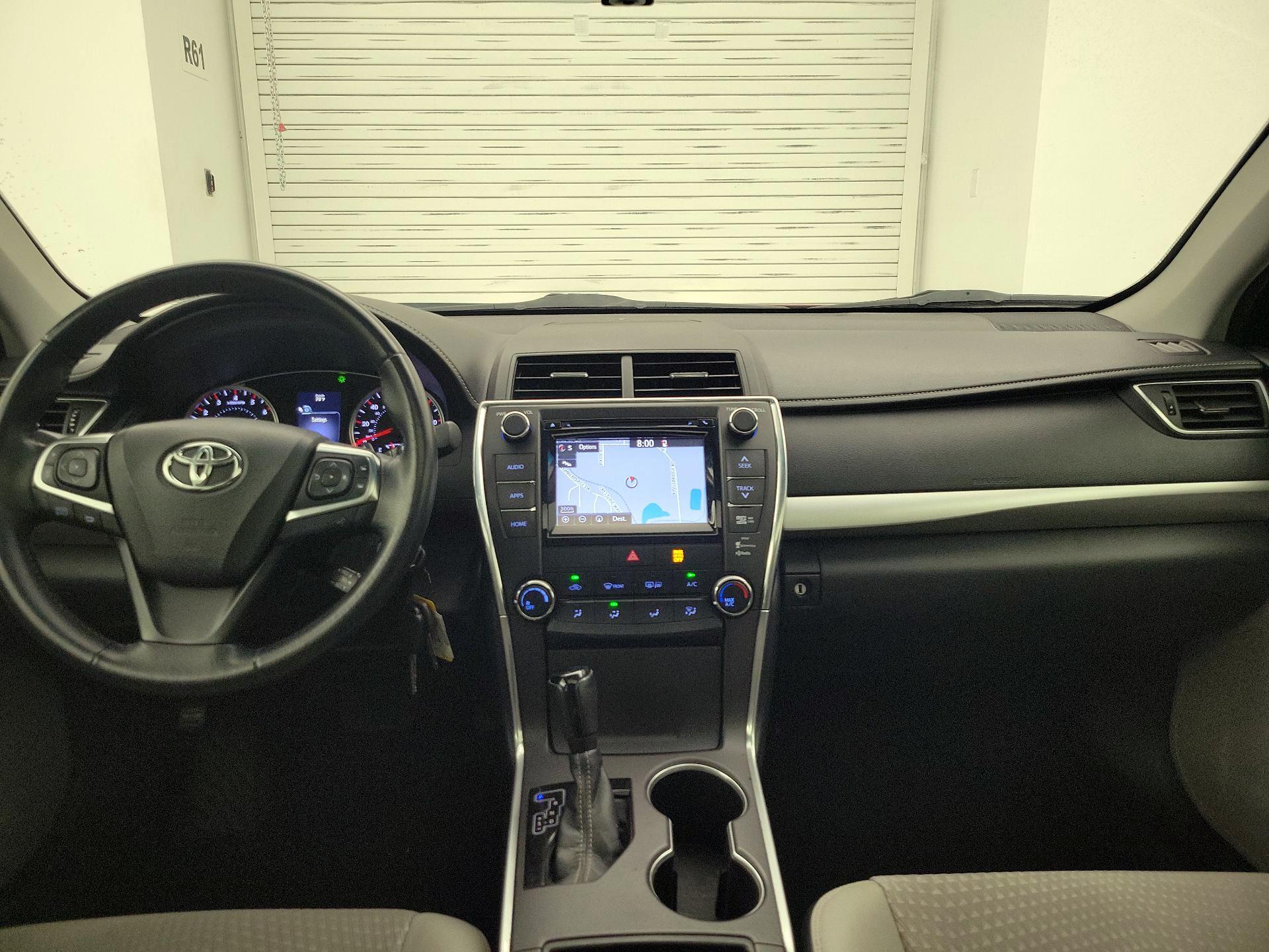 Thumbnail: 2015 Toyota Camry - 9