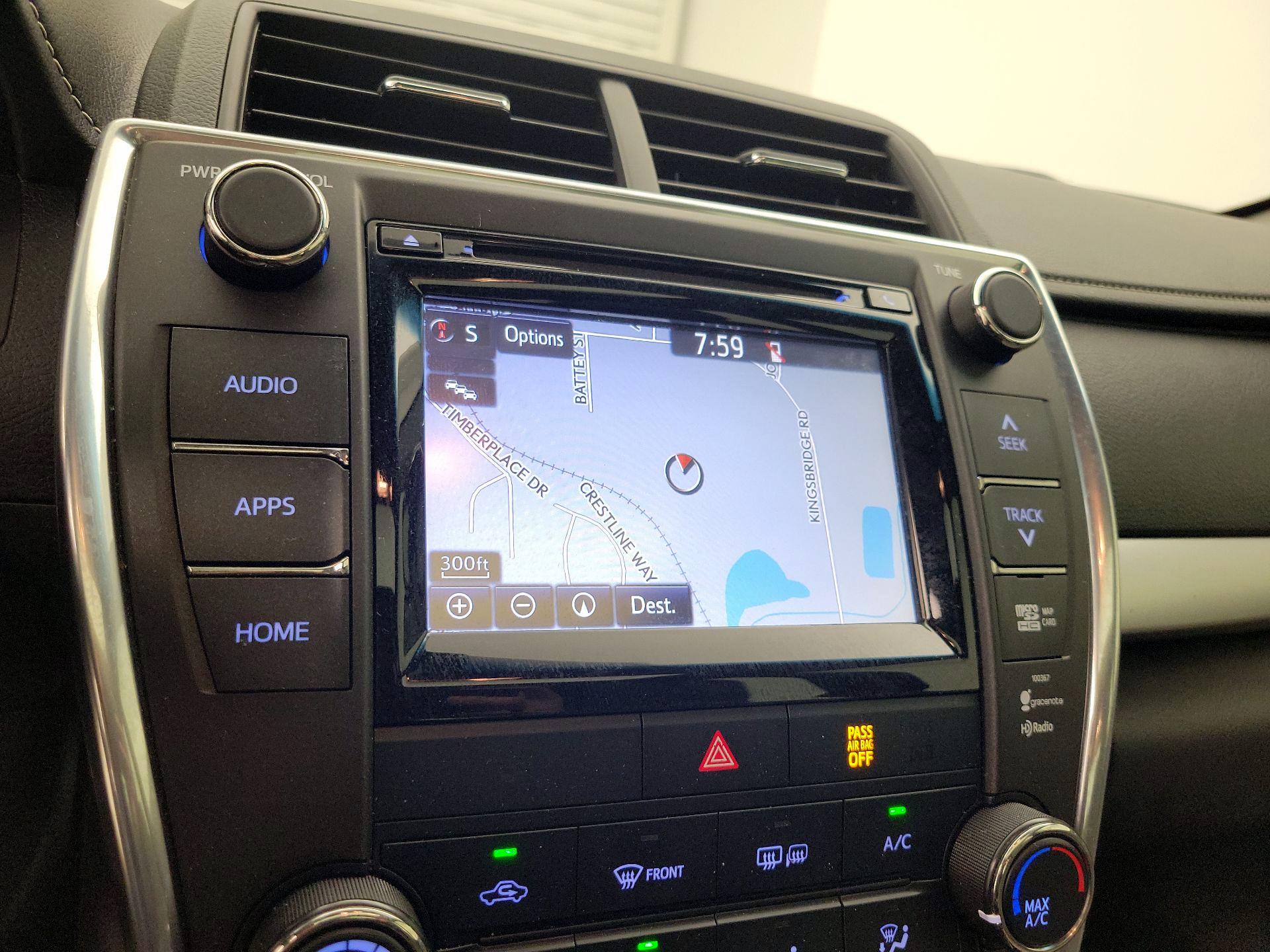 Thumbnail: 2015 Toyota Camry - 14