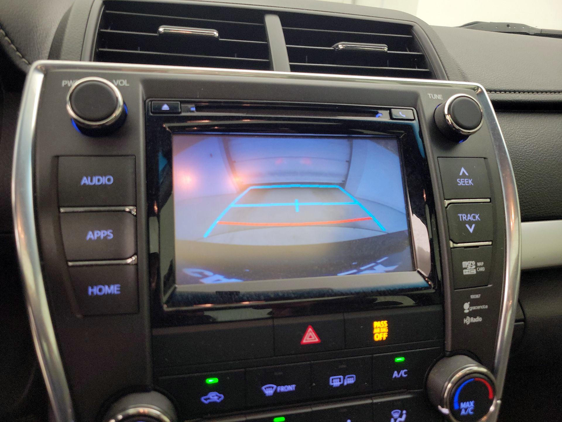 Thumbnail: 2015 Toyota Camry - 15