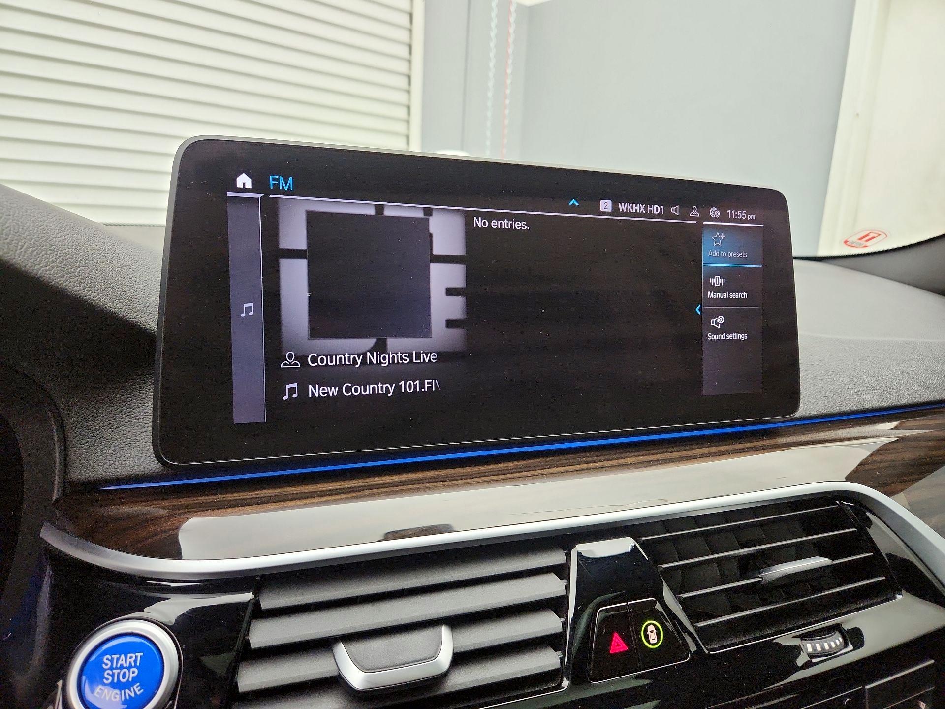 Thumbnail: 2021 BMW 5 Series - 16