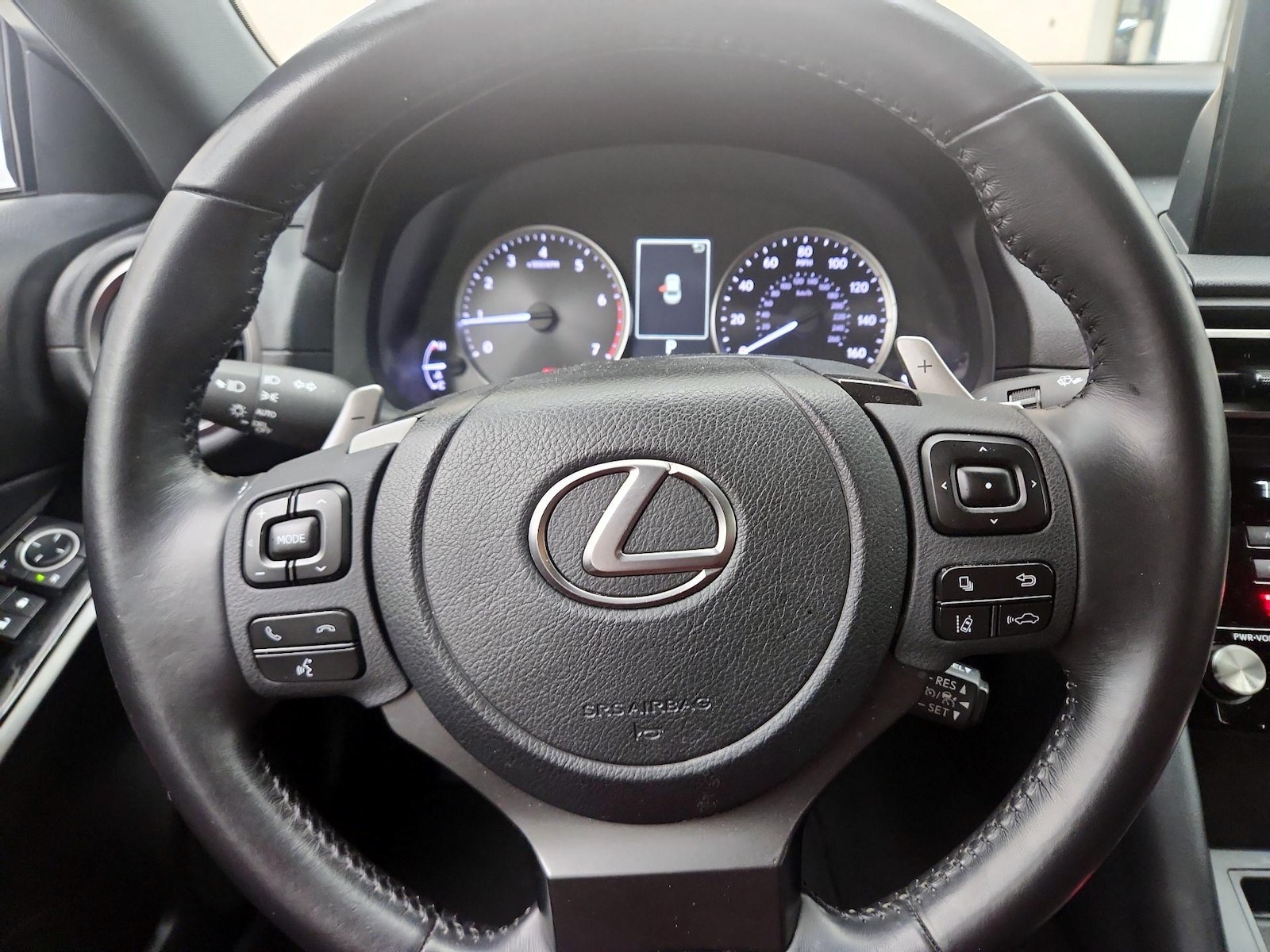 2022 Lexus IS 300 - Photo 11