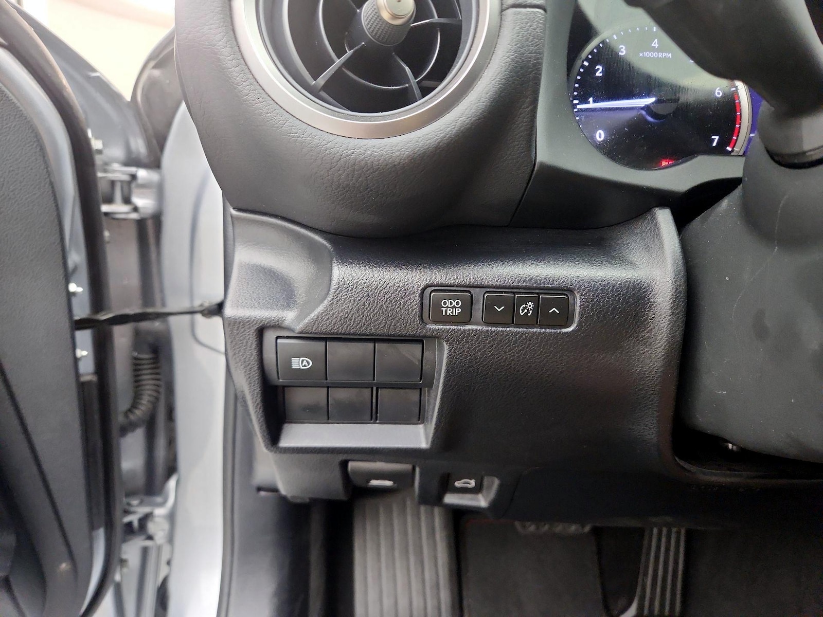 2022 Lexus IS 300 - Photo 14