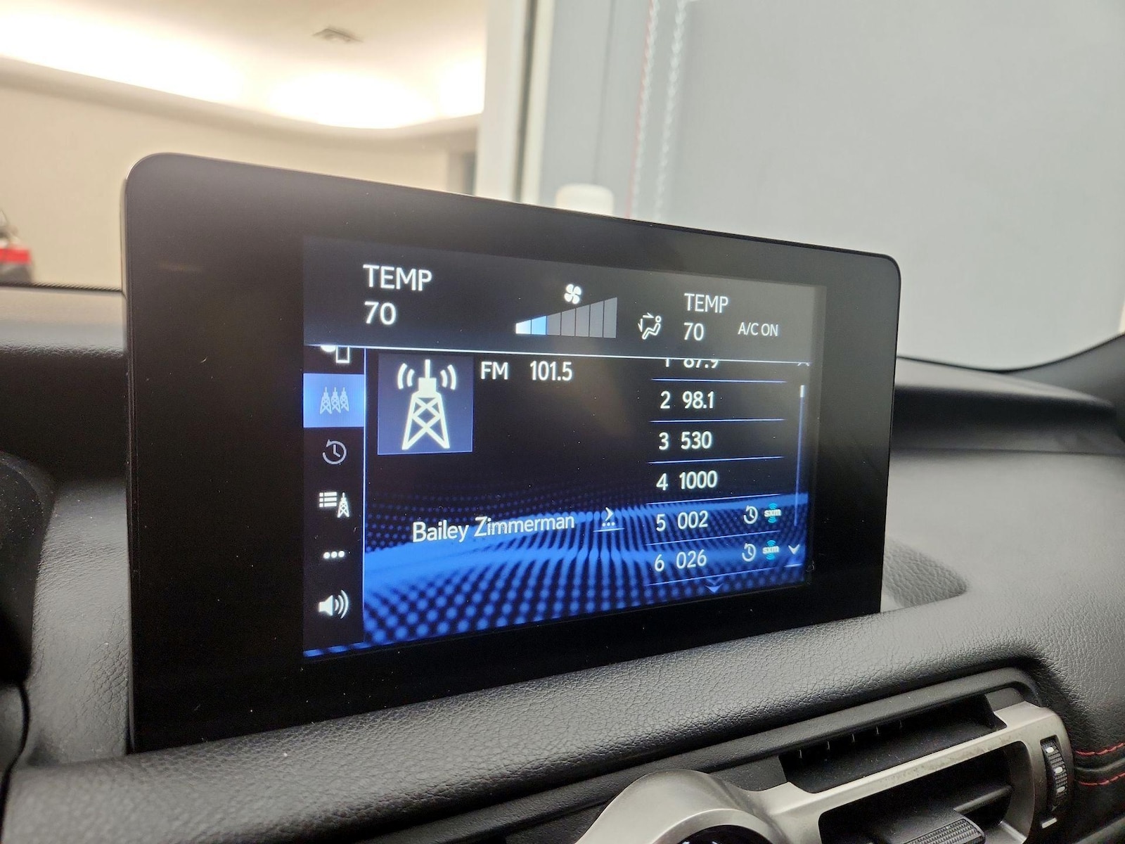 2022 Lexus IS 300 - Photo 16