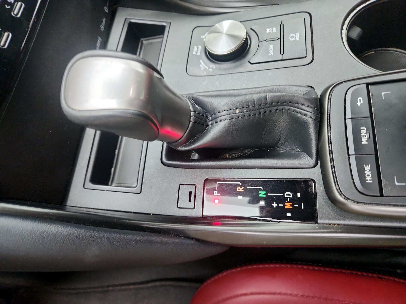 2022 Lexus IS 300 - Photo 18