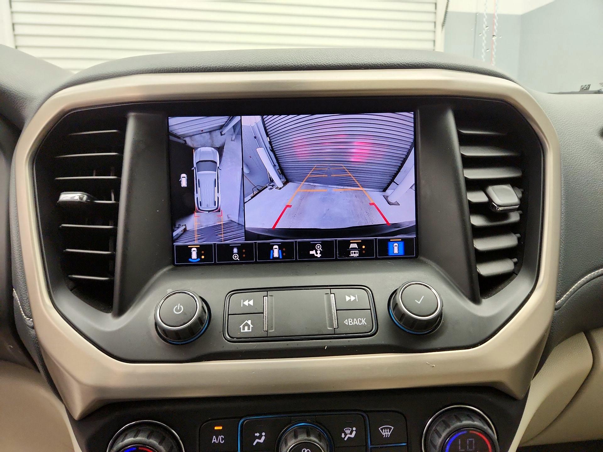 Thumbnail: 2022 GMC Acadia - 15