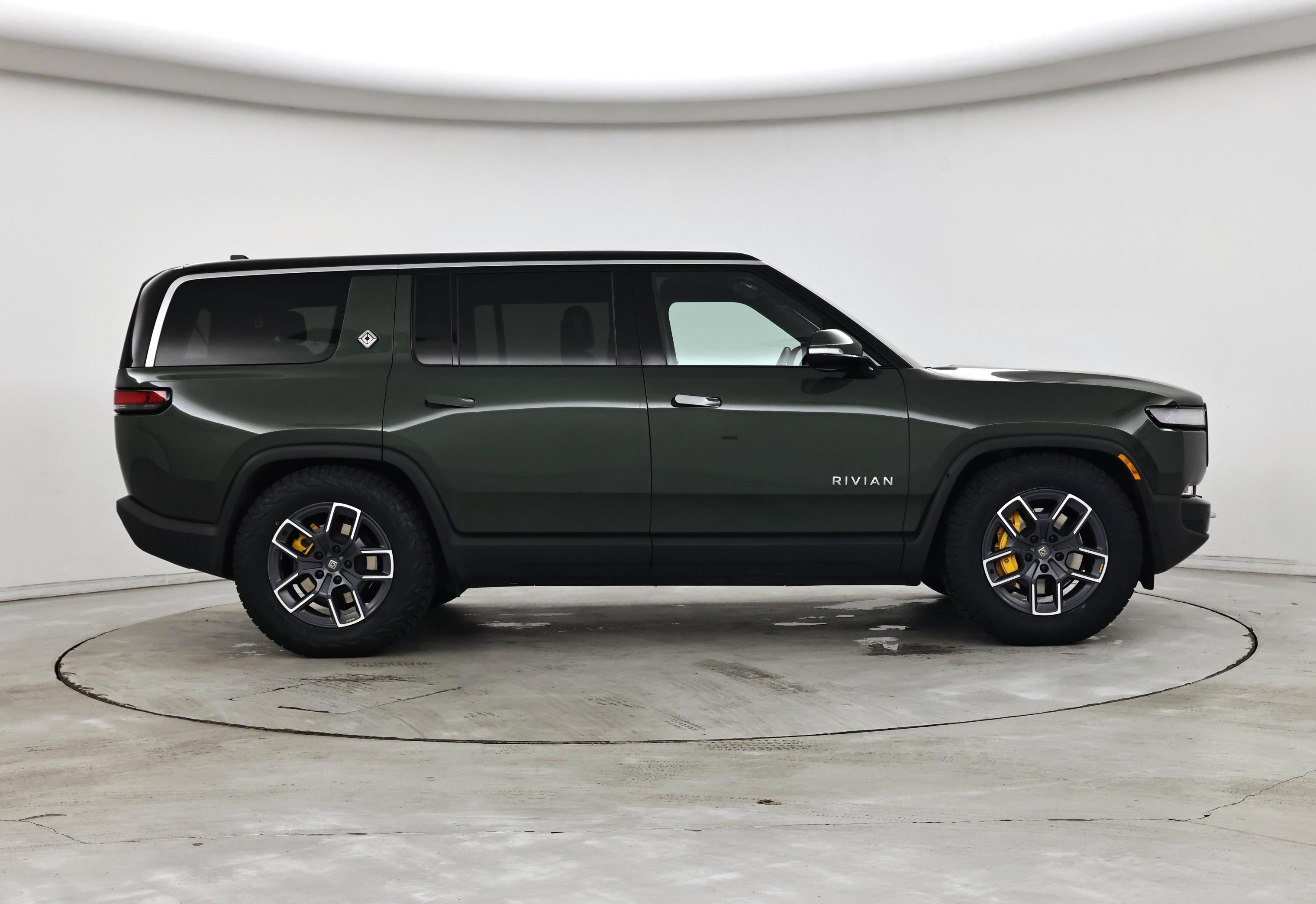 Thumbnail: 2023 Rivian R1S - 7