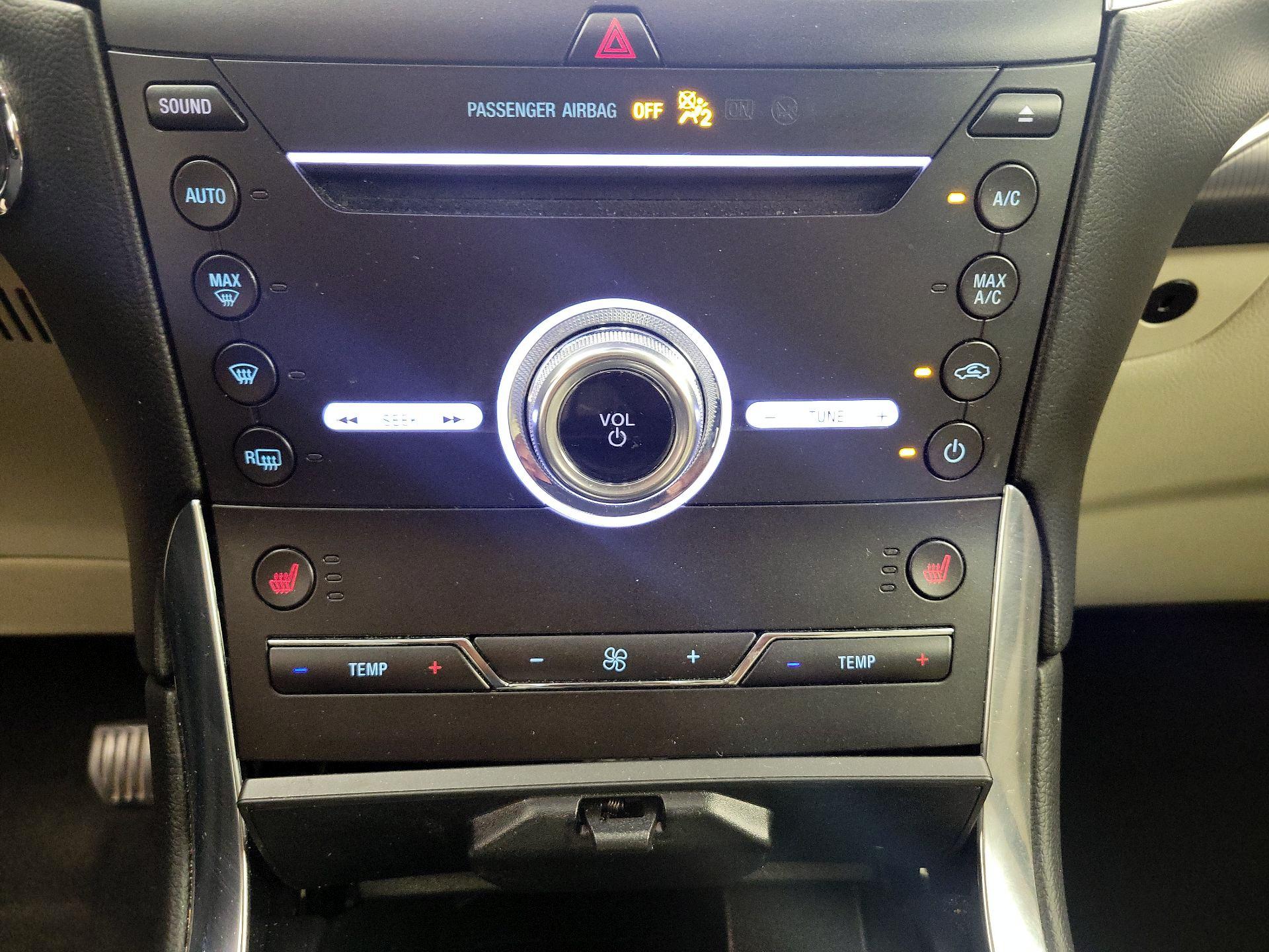Thumbnail: 2019 Ford Edge - 17