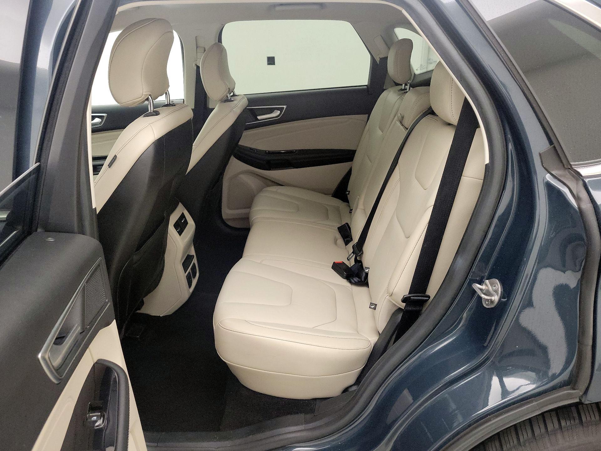 Thumbnail: 2019 Ford Edge - 20