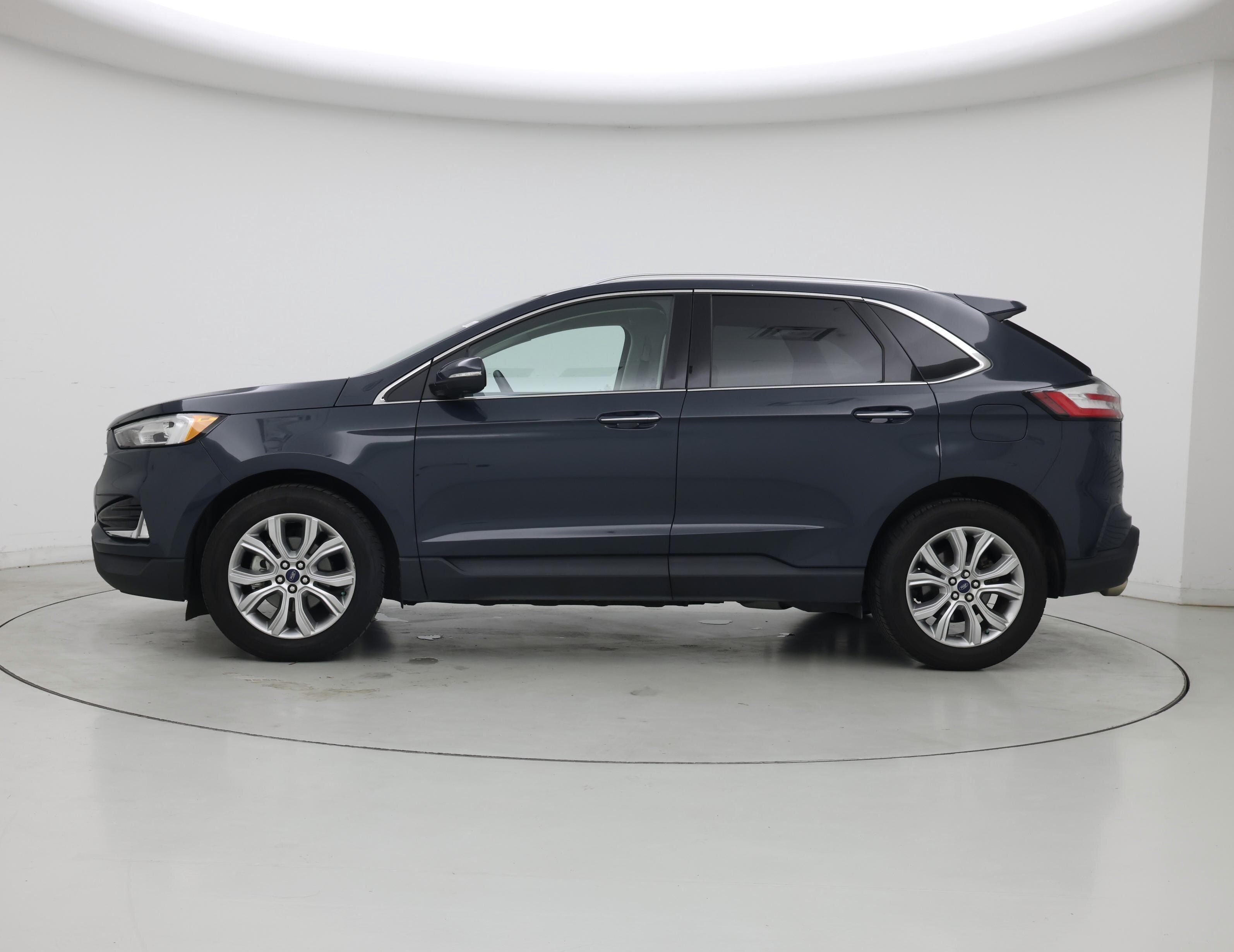 Thumbnail: 2019 Ford Edge - 3