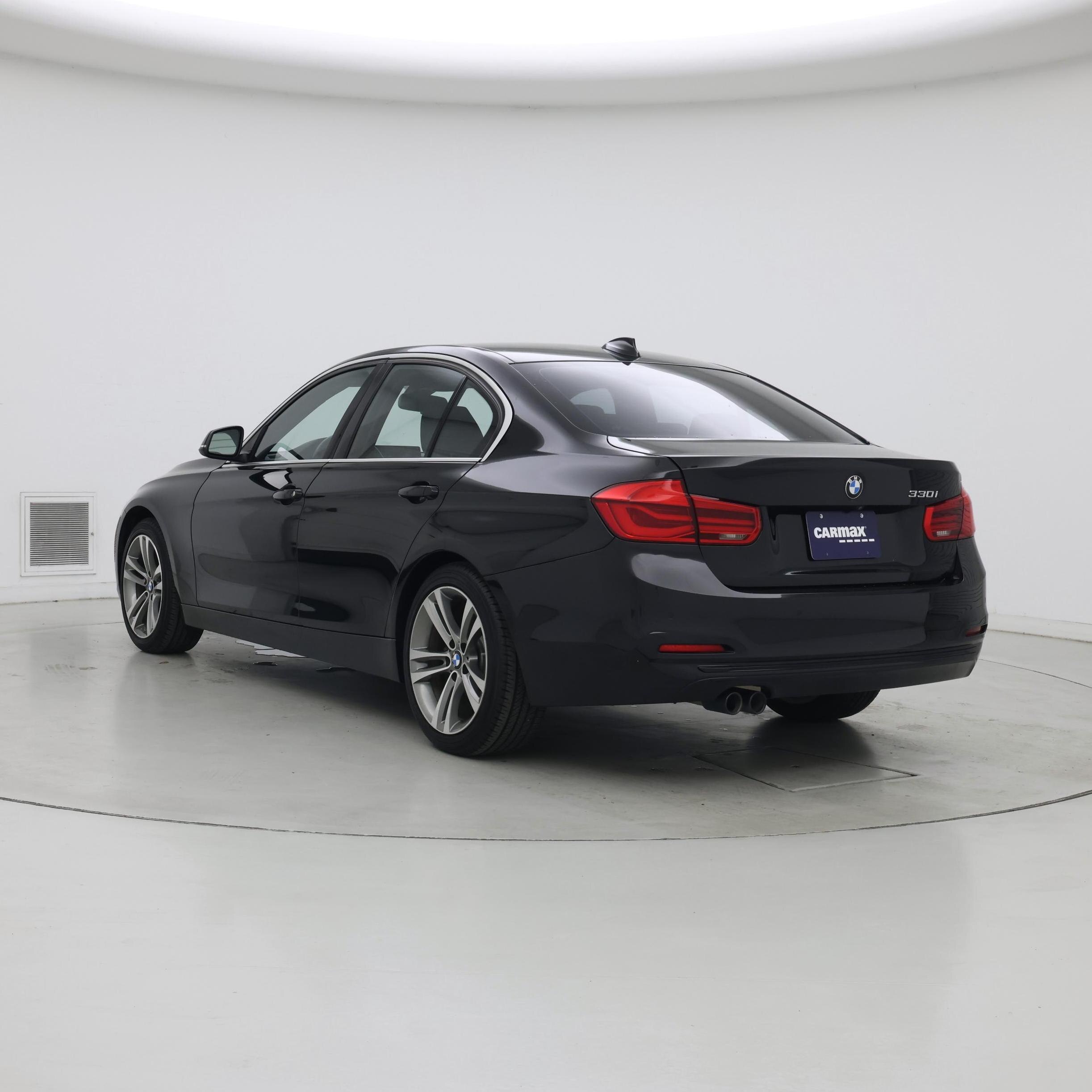 Thumbnail: 2018 BMW 3 Series - 2