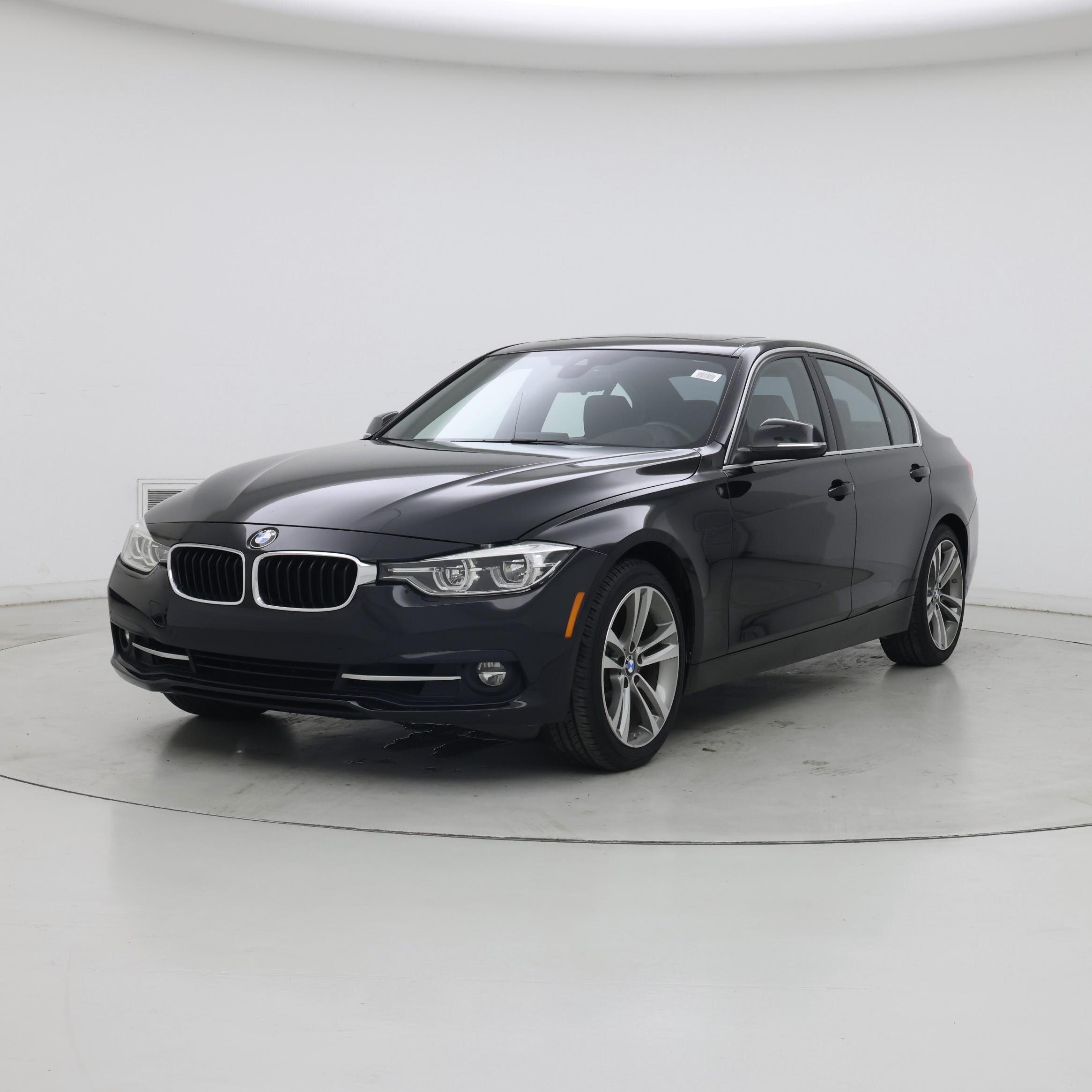 Thumbnail: 2018 BMW 3 Series - 4
