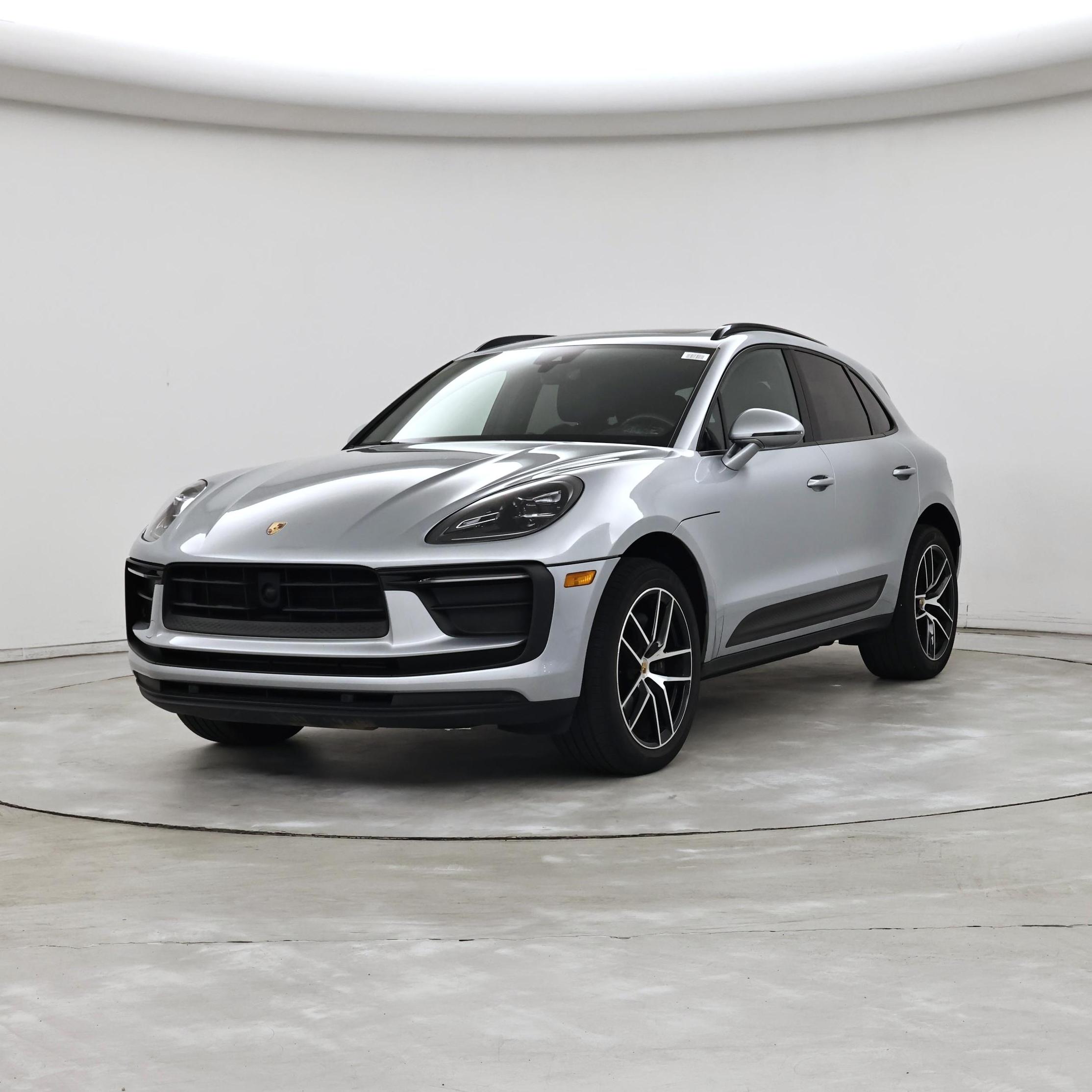 Thumbnail: 2023 Porsche Macan - 4