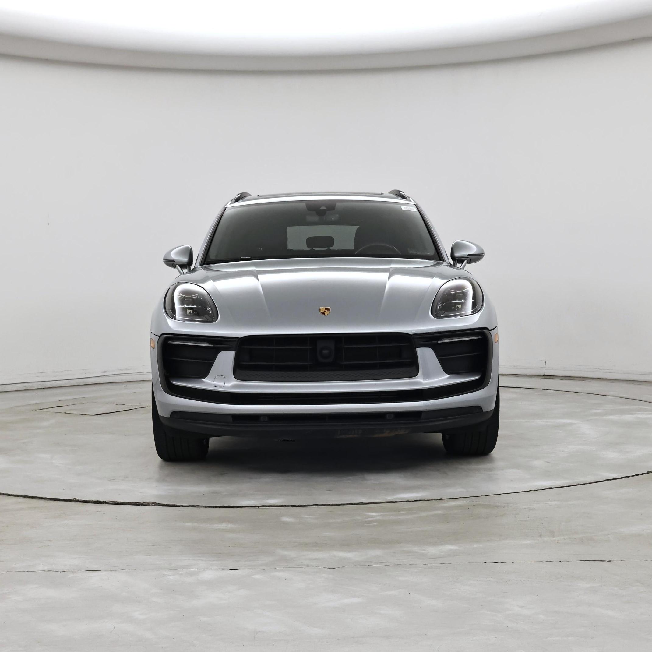 Thumbnail: 2023 Porsche Macan - 5