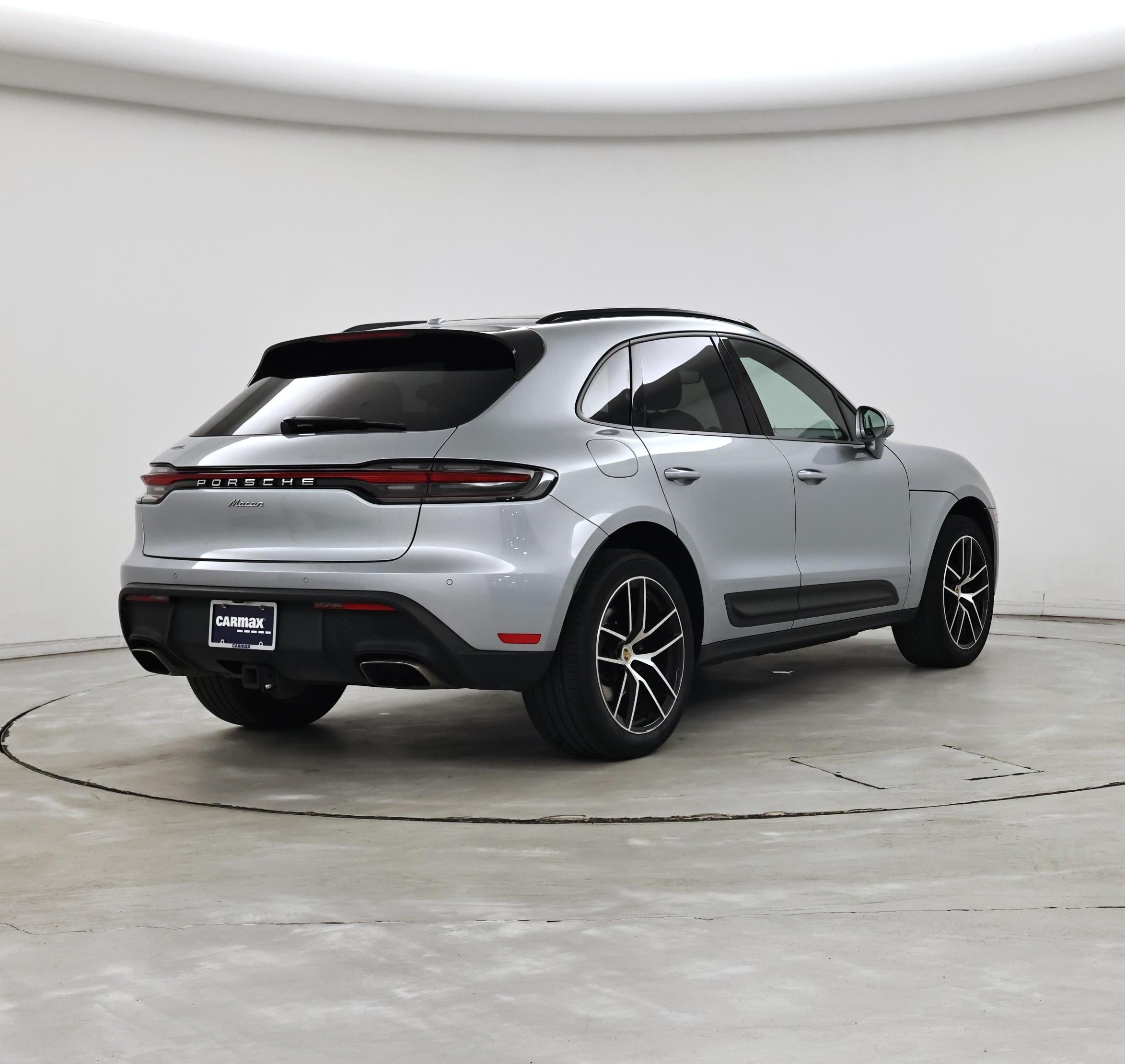 Thumbnail: 2023 Porsche Macan - 8