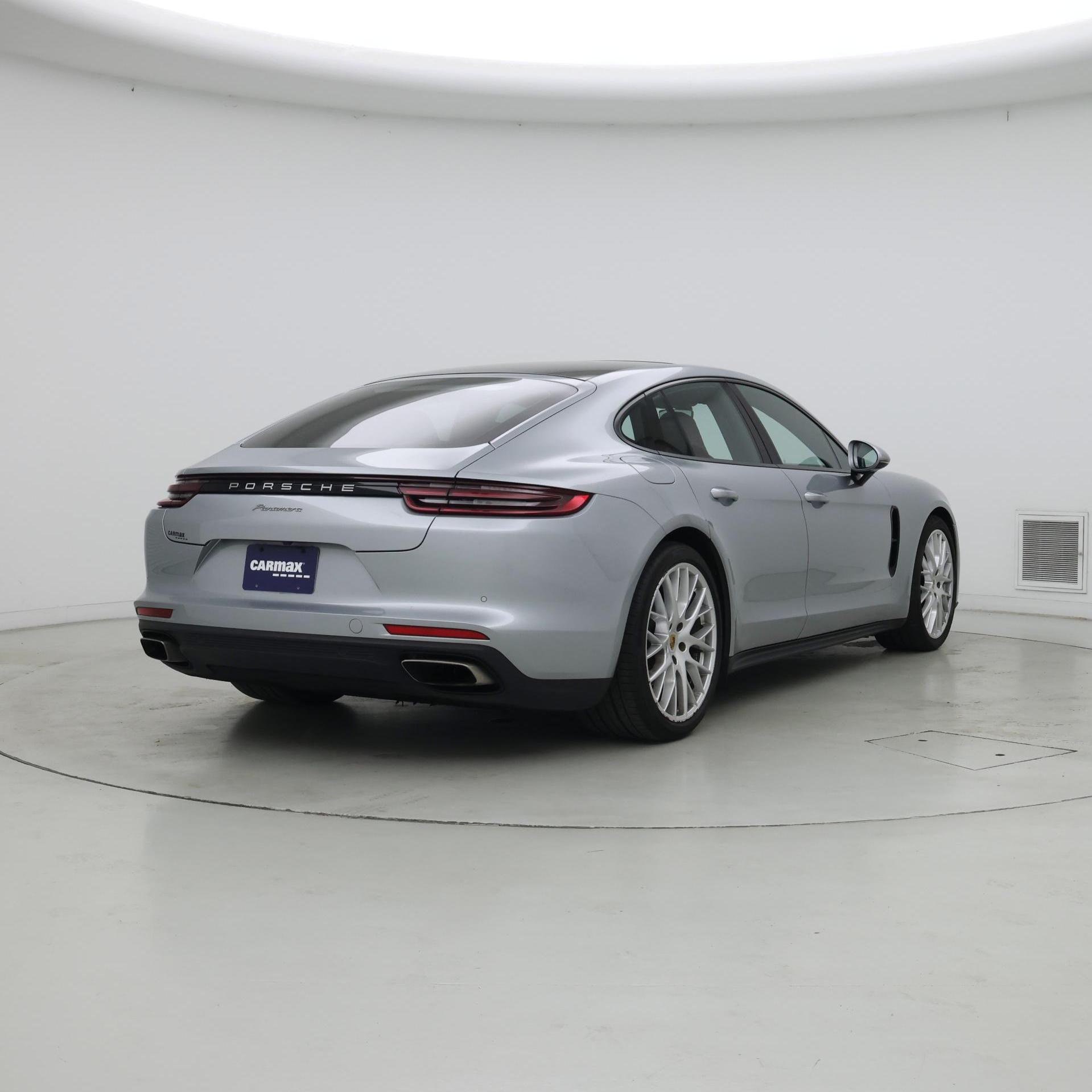 Thumbnail: 2018 Porsche Panamera - 8