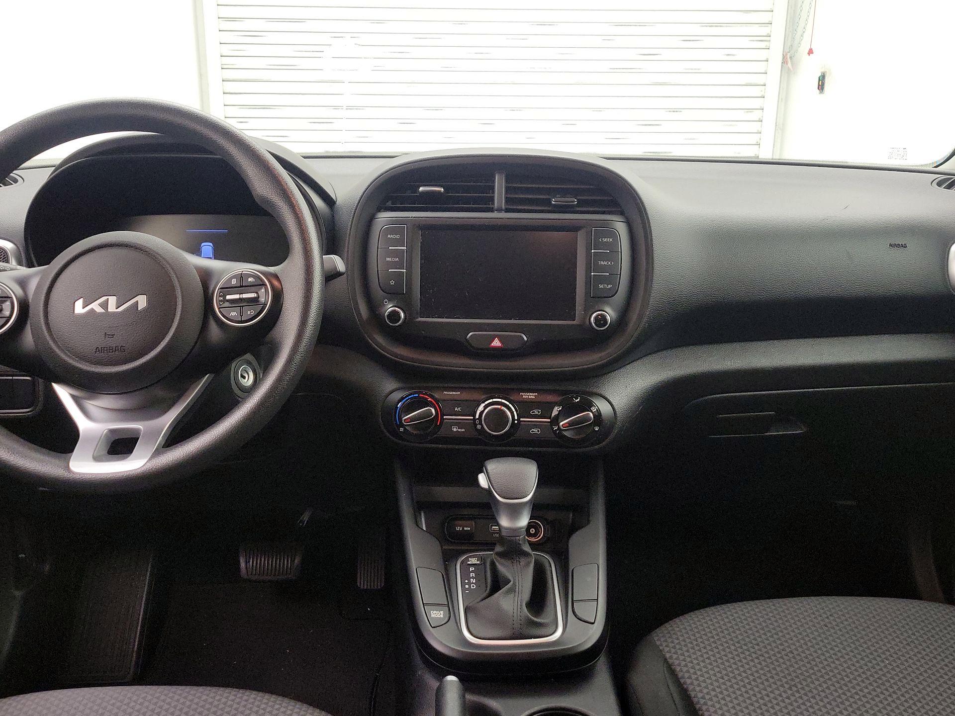 Thumbnail: 2023 Kia Soul - 9