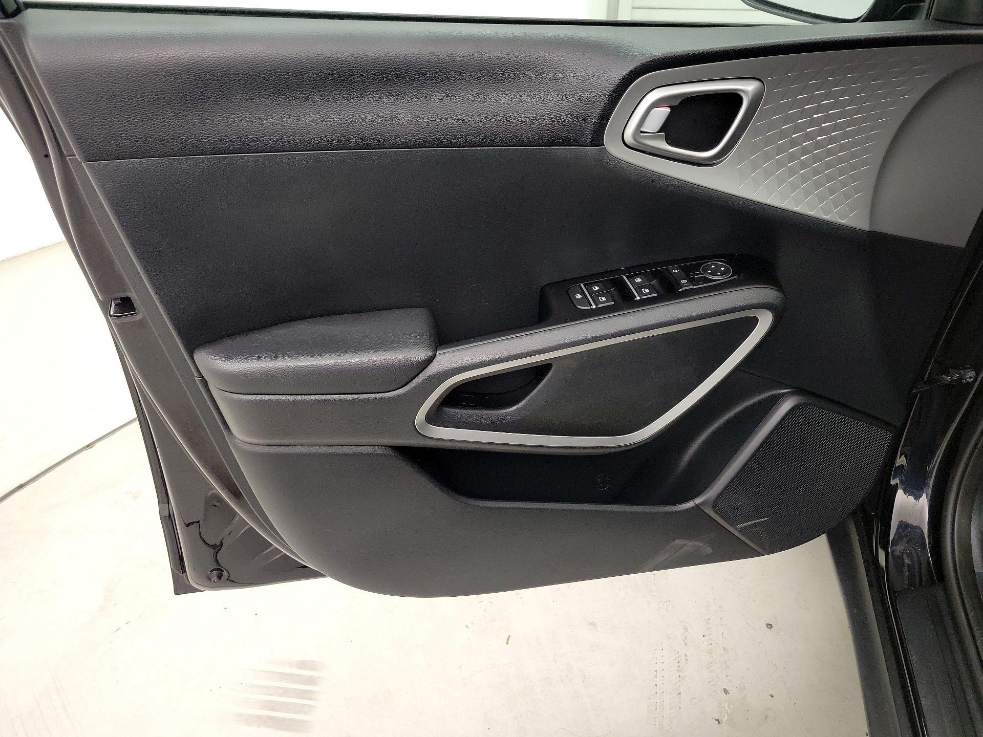 Thumbnail: 2023 Kia Soul - 12