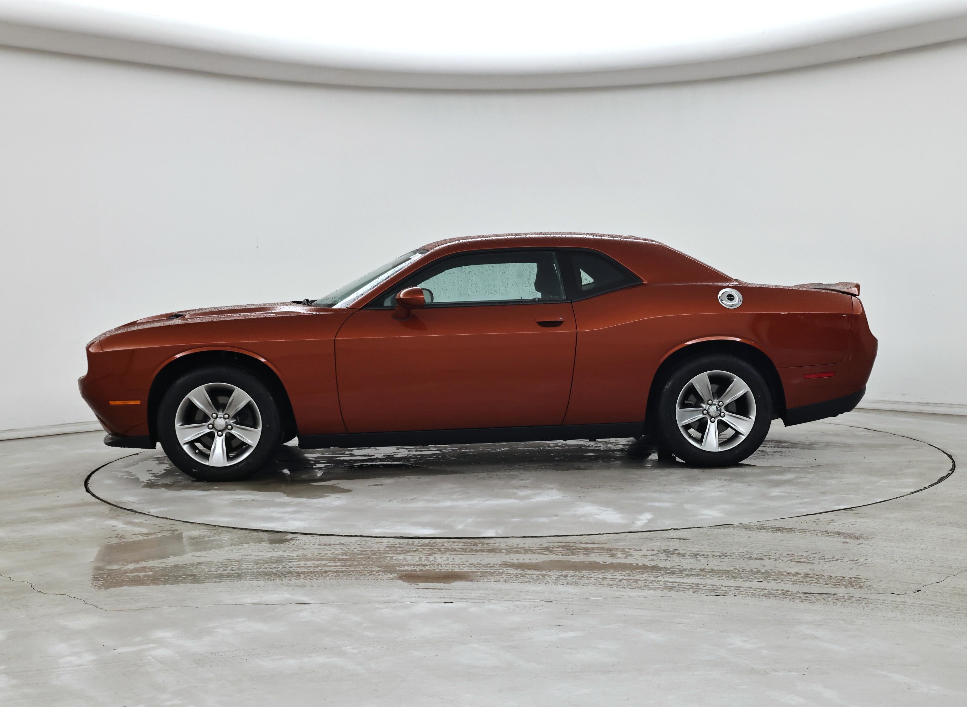 Thumbnail: 2020 Dodge Challenger - 3