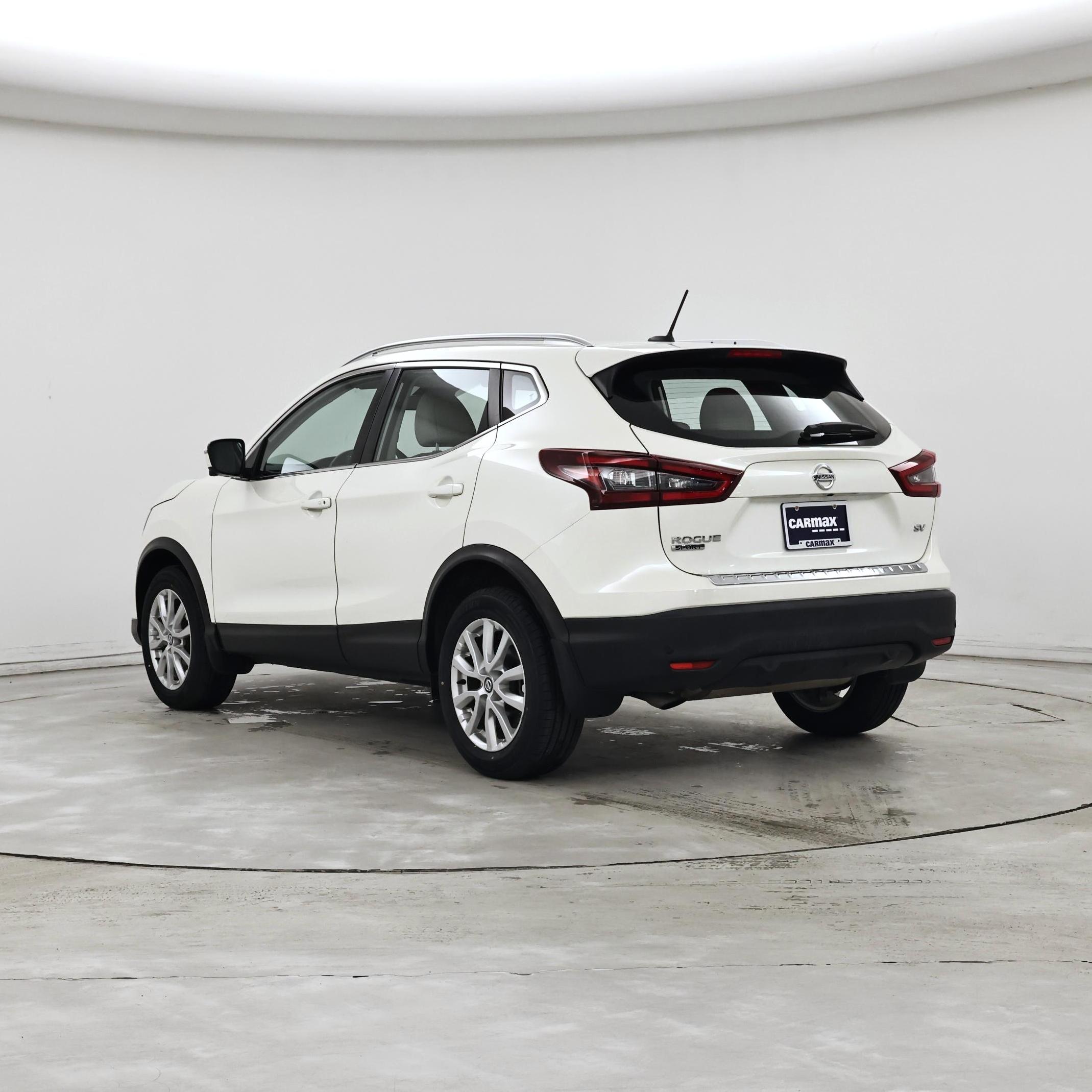 Thumbnail: 2022 Nissan Rogue Sport - 2