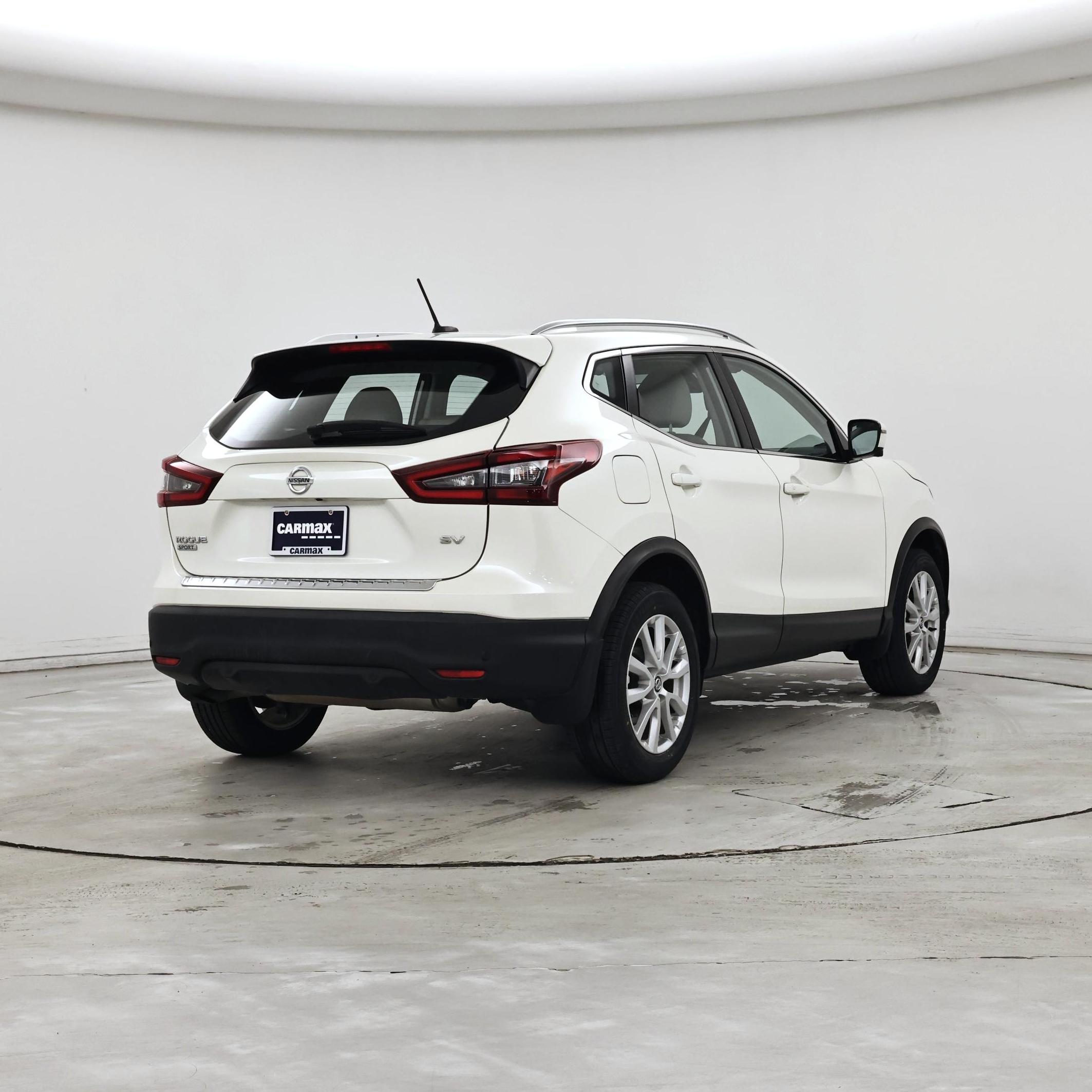 Thumbnail: 2022 Nissan Rogue Sport - 8