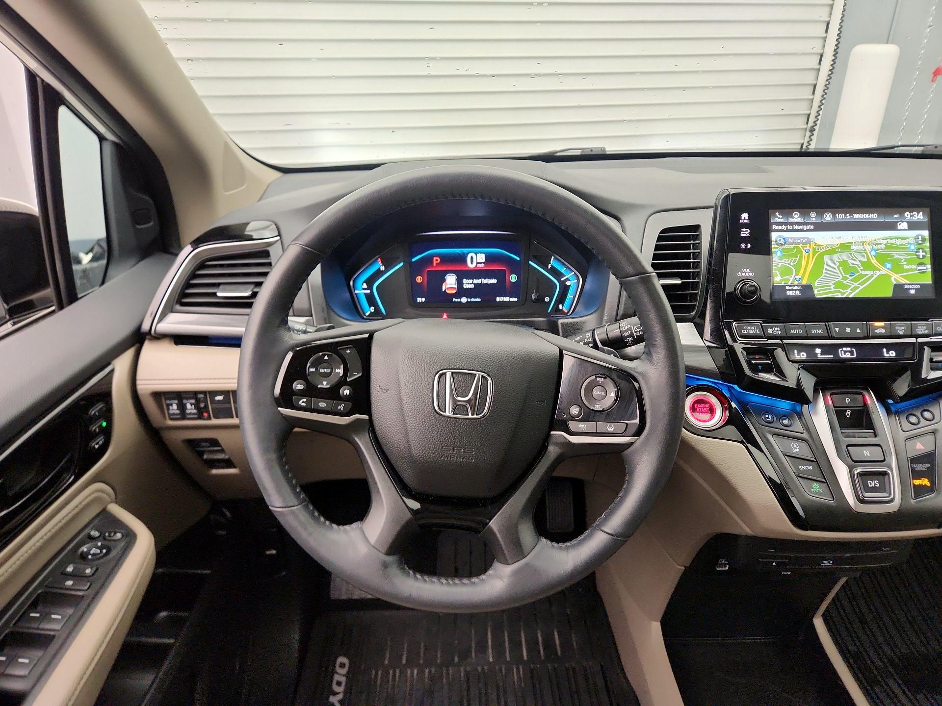 Thumbnail: 2023 Honda Odyssey - 10