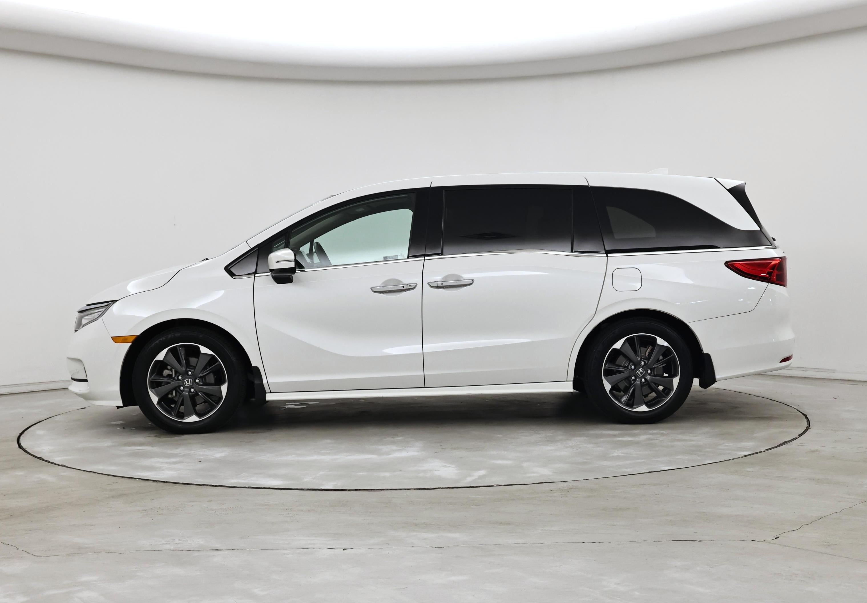 Thumbnail: 2023 Honda Odyssey - 3
