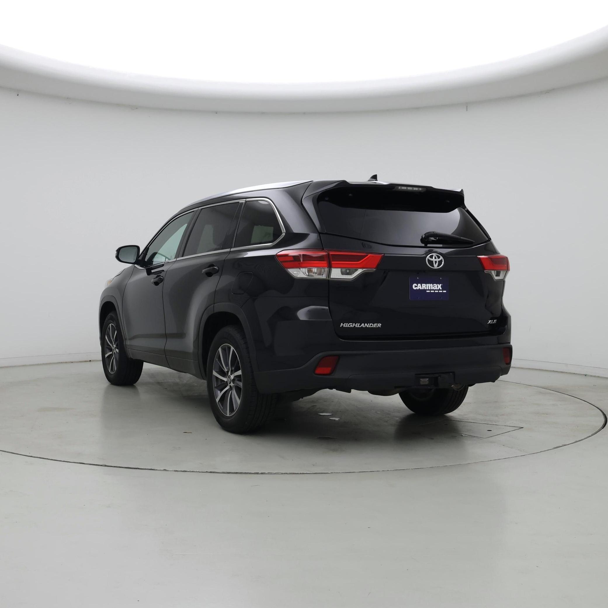 Thumbnail: 2017 Toyota Highlander - 2