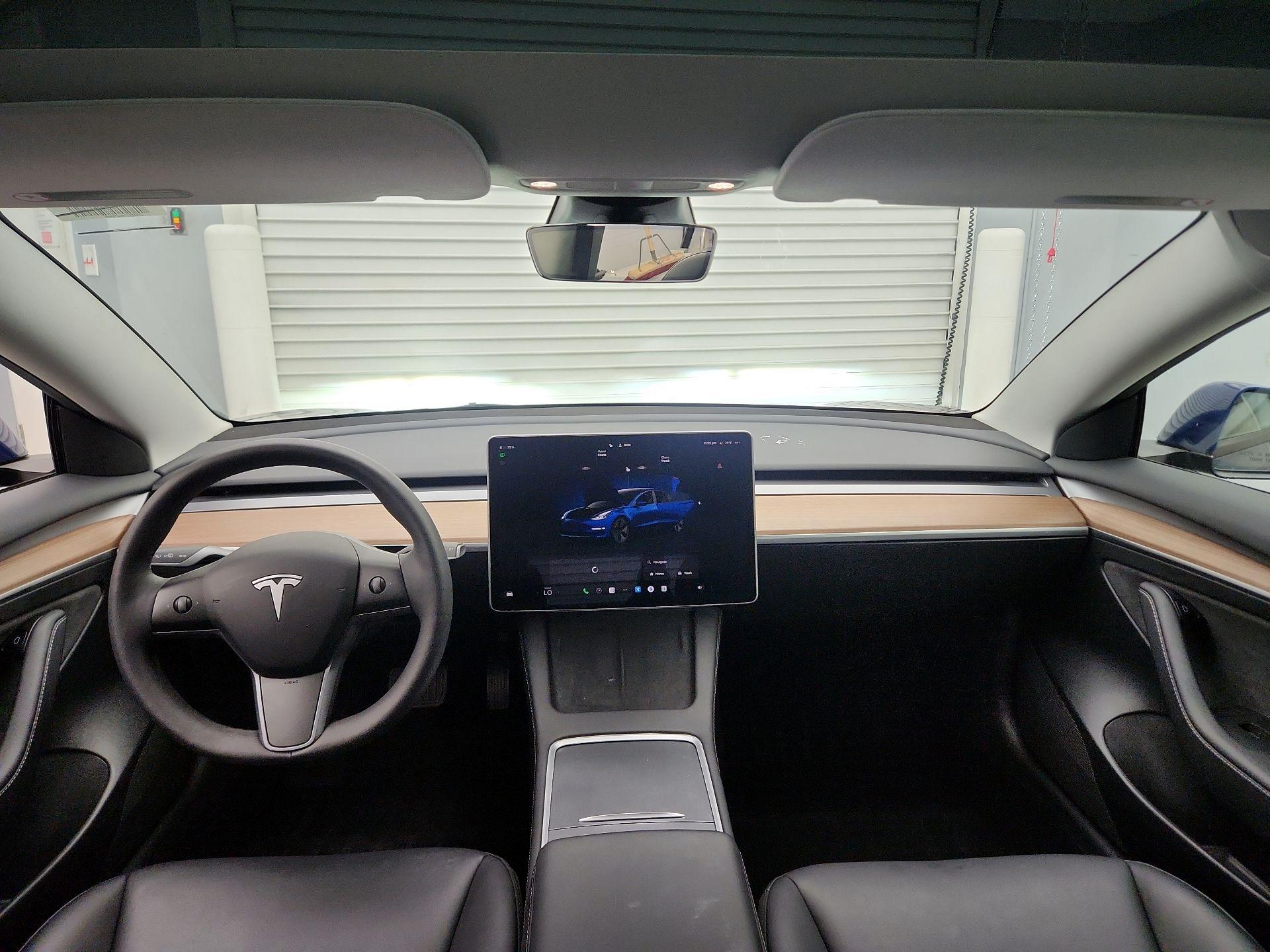 Thumbnail: 2023 Tesla Model 3 - 9