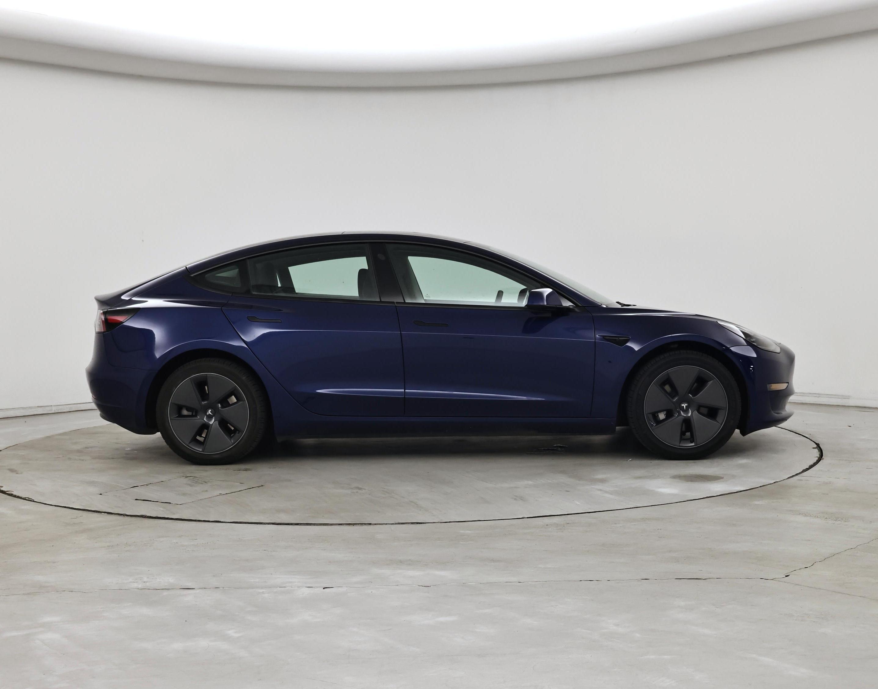 Thumbnail: 2023 Tesla Model 3 - 7
